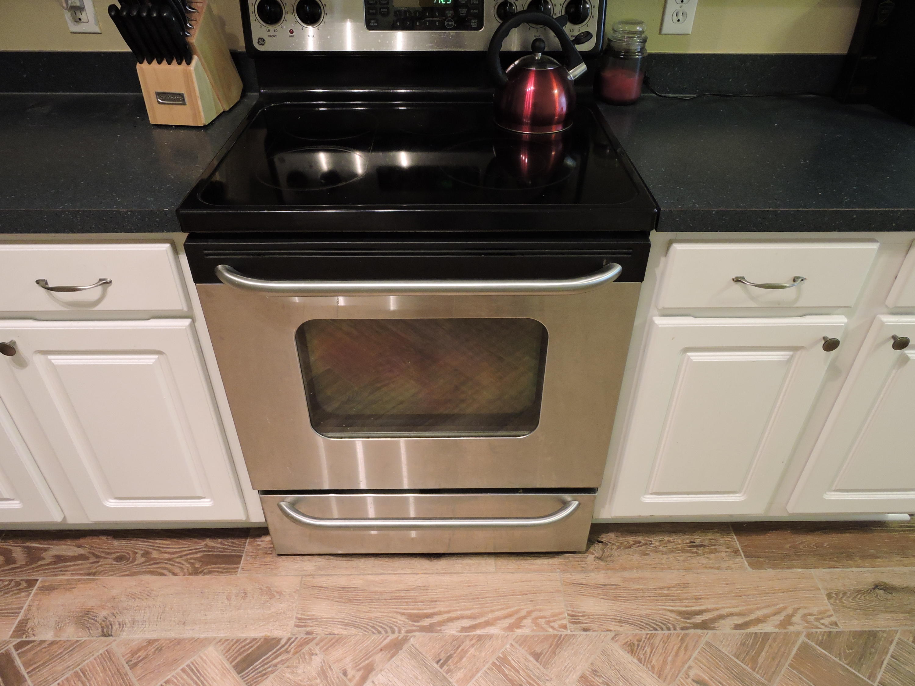 COUNTRYVIEW ESTATES 10TH ADDN - Residential