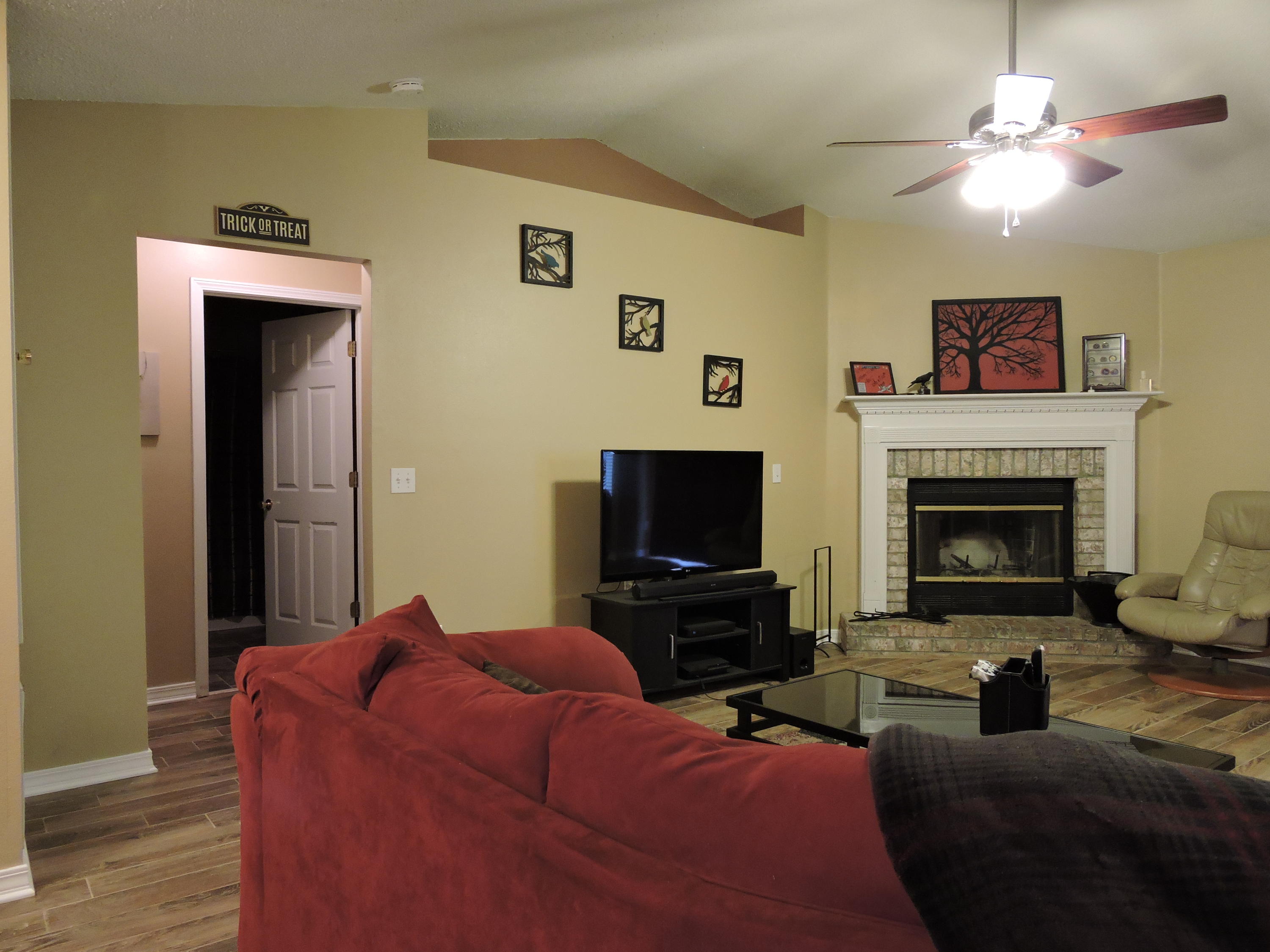 COUNTRYVIEW ESTATES 10TH ADDN - Residential