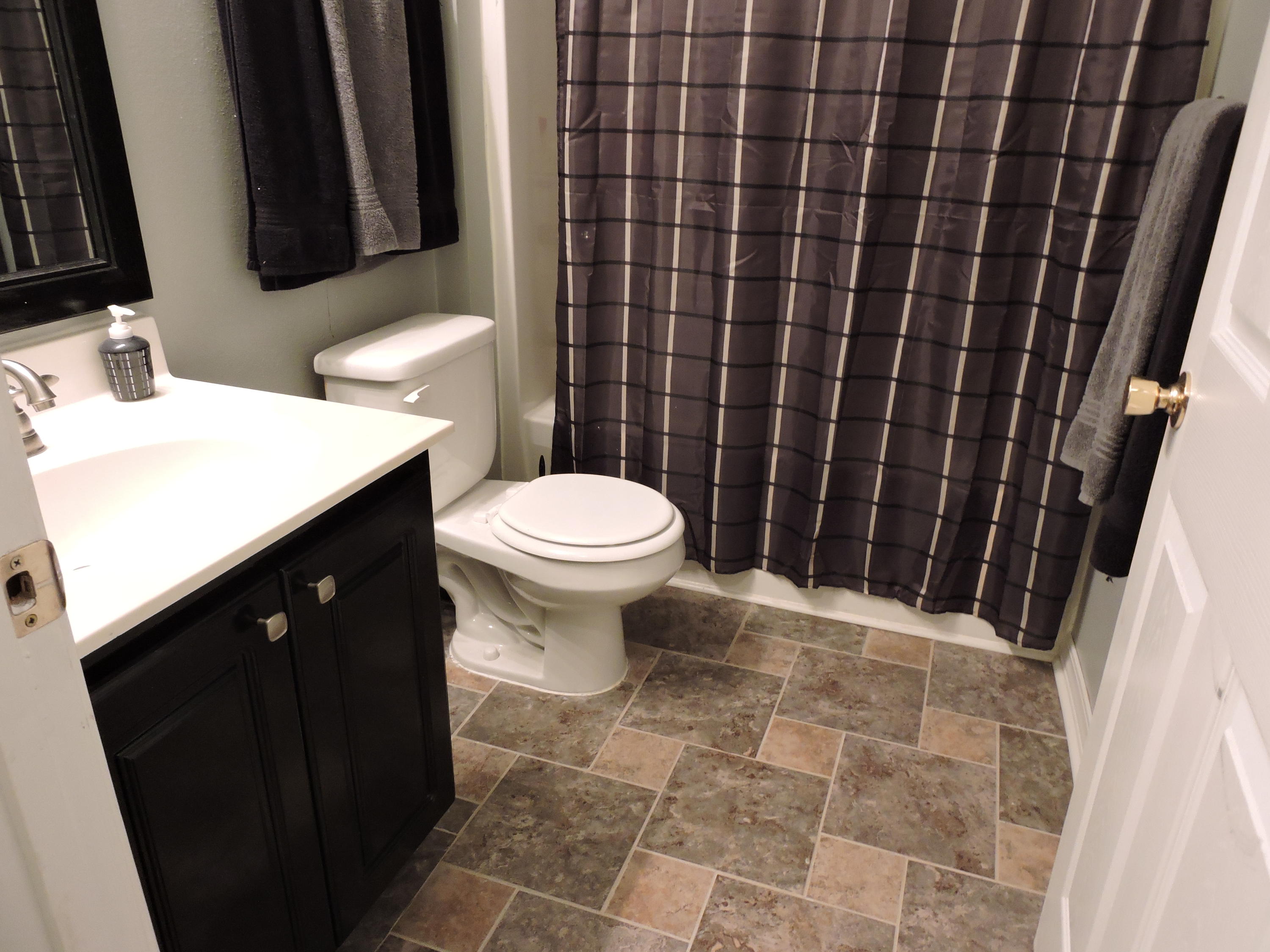 COUNTRYVIEW ESTATES 10TH ADDN - Residential