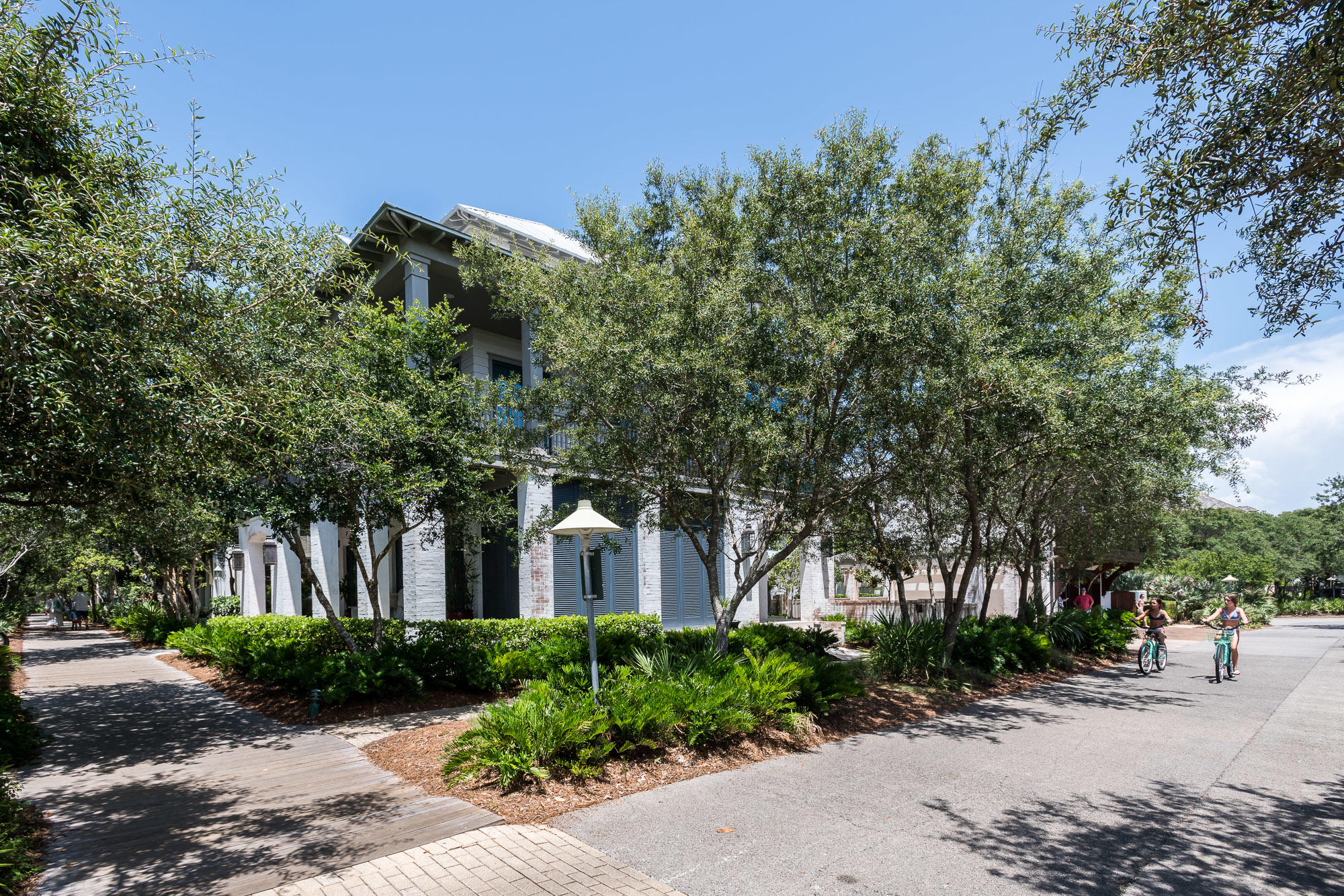 A fantastic opportunity to own a pristine home in Rosemary Beach with gulf views!!! Recently renovated, this well-maintained non-rental home is just steps down the boardwalk to the beach. Large open living area with high ceilings and lots of windows and light. Beautiful private courtyard with an inviting pool. 3 bedrooms, including an entire third floor master suite, plus an additional bunk room with 4 beds. Elevator access to all three levels. Close to the Town Center and the Eastern Green. Sold fully furnished and move-in ready. Enjoy the relaxed lifestyle of taking short walks to the beach, shopping and dining. Call today to schedule your private tour.