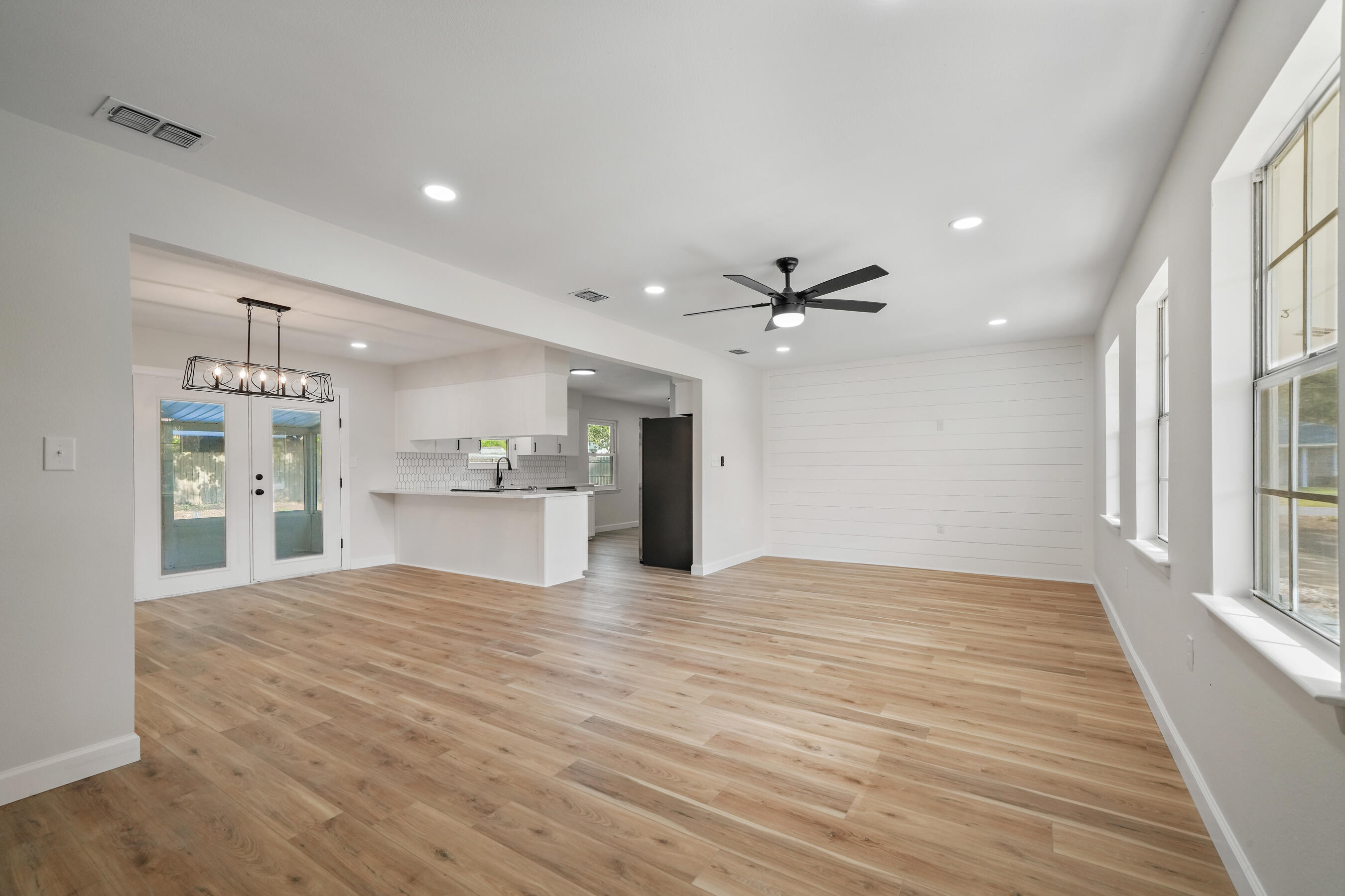 Sherwood Forest (Creekside) - Residential