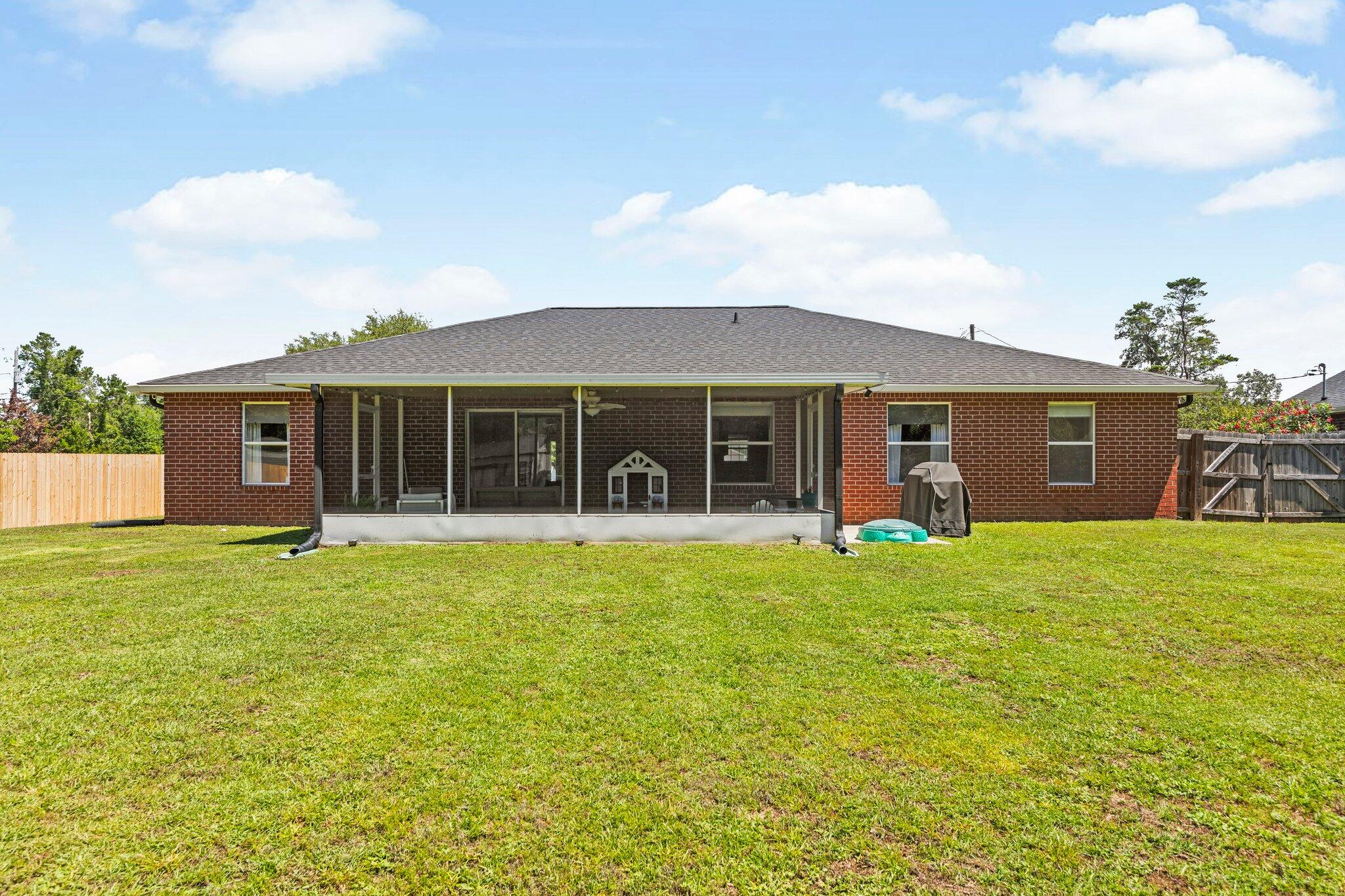 HOLLEY BY THE SEA - Residential