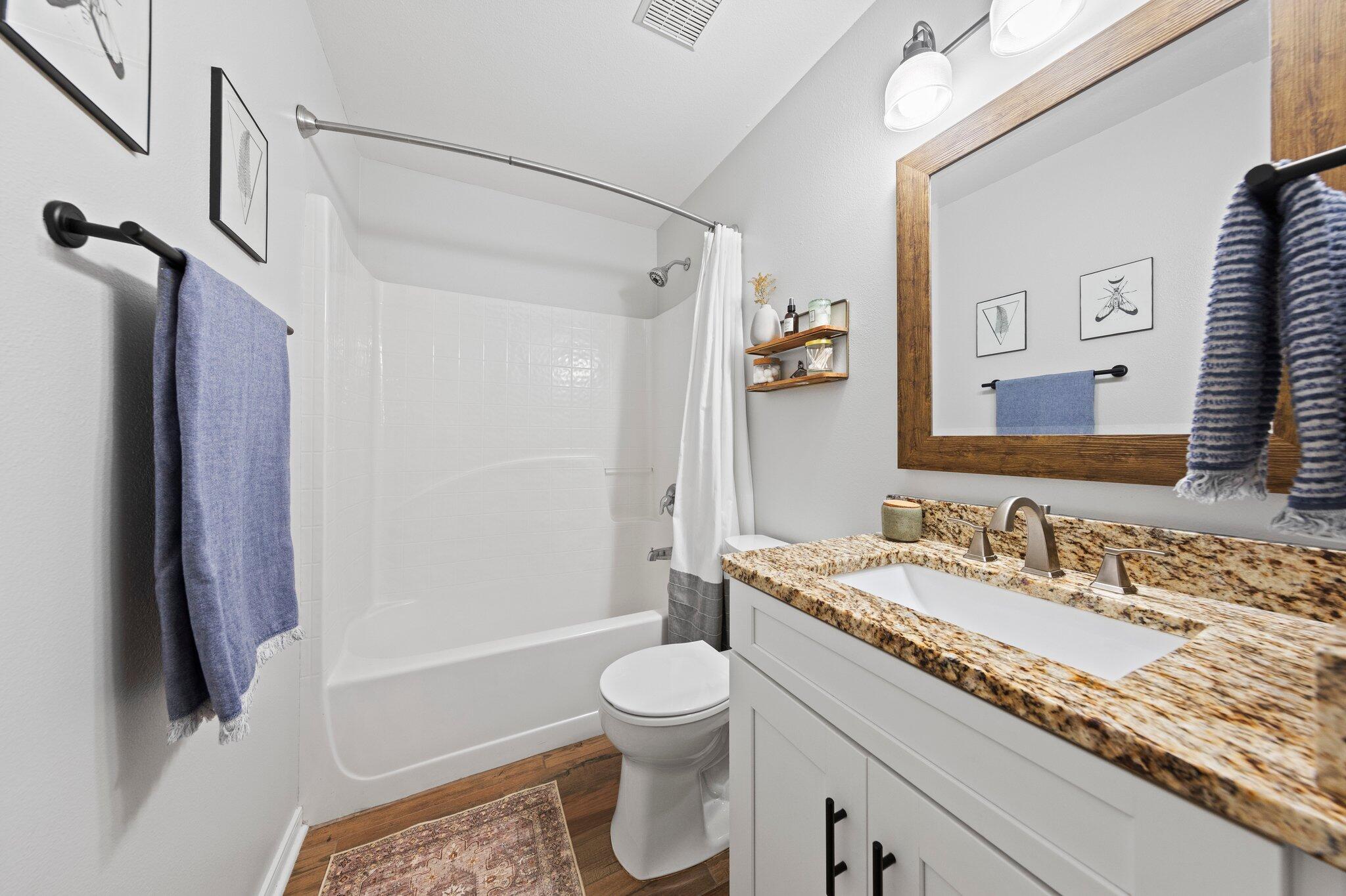 HOLLEY BY THE SEA - Residential