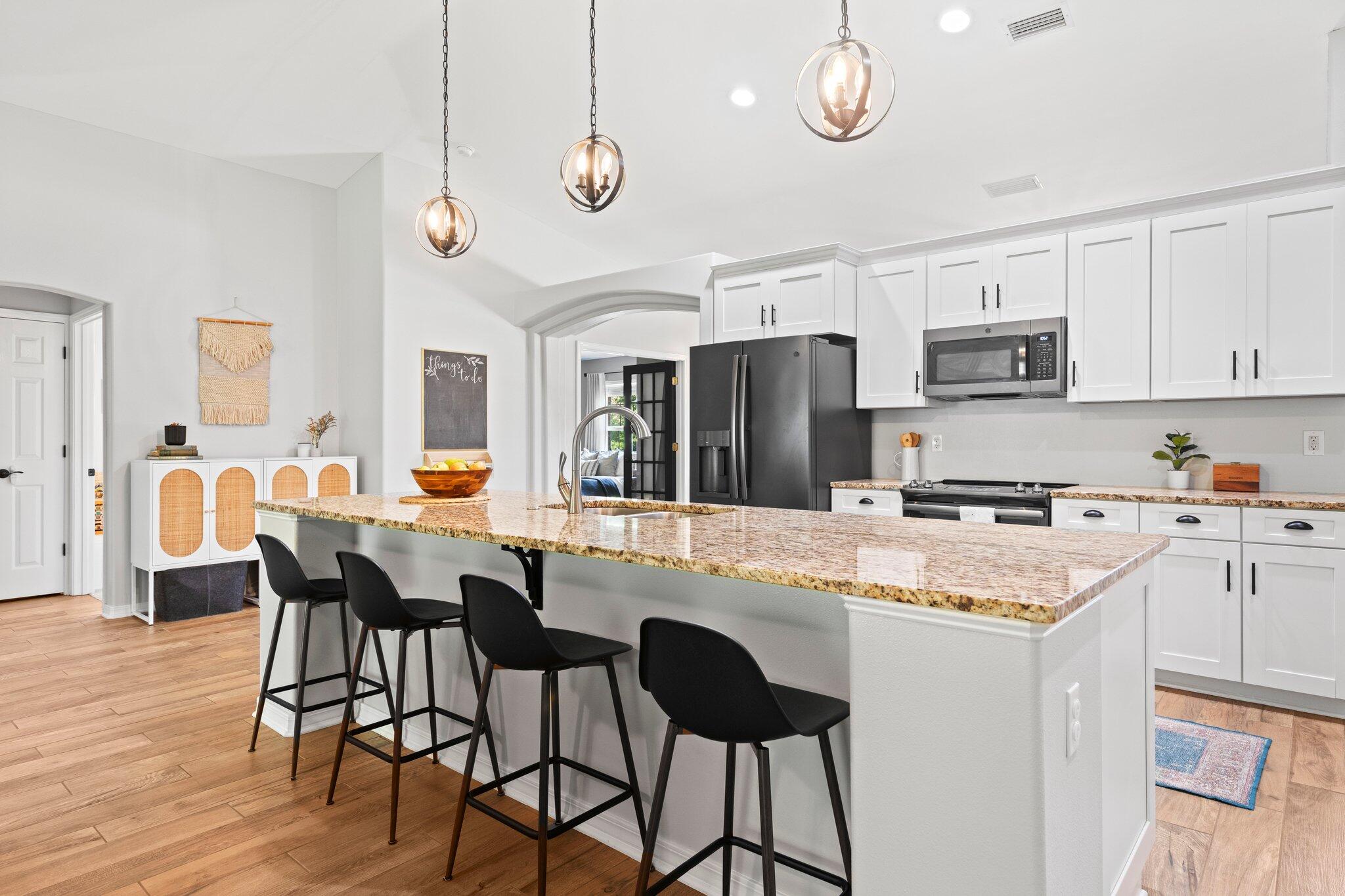 HOLLEY BY THE SEA - Residential