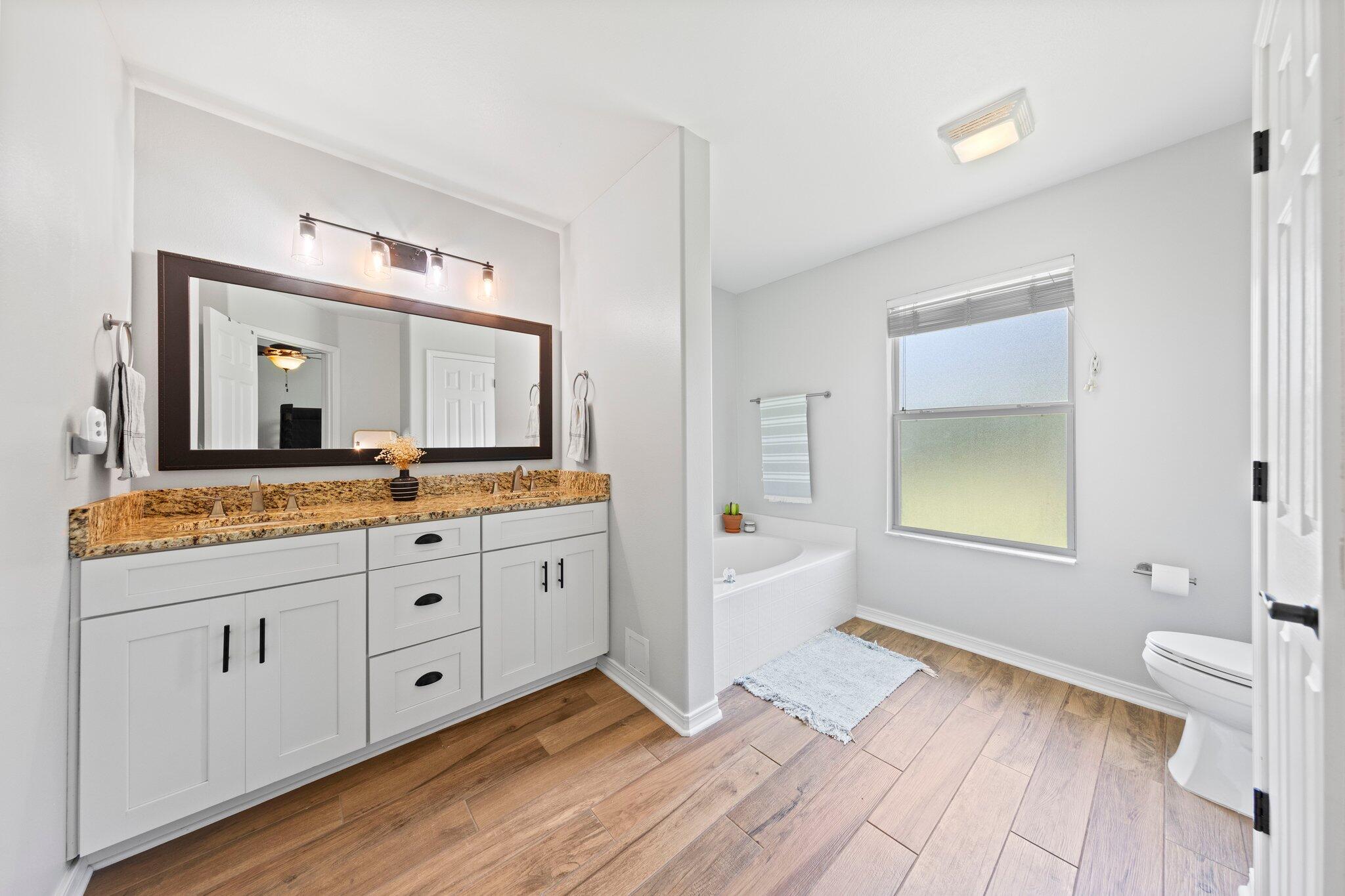 HOLLEY BY THE SEA - Residential