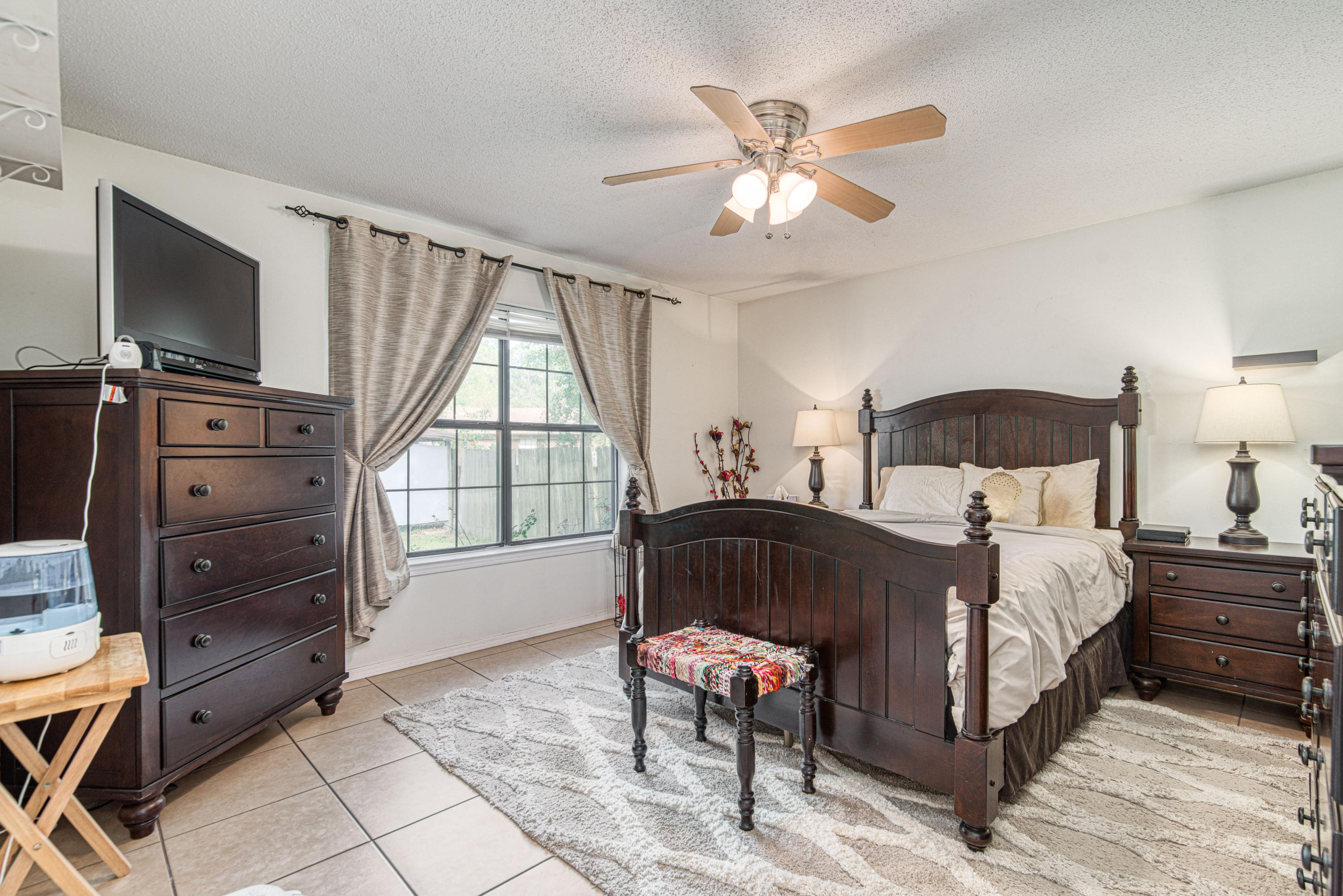 WOODLAND PARK ESTATES - Residential