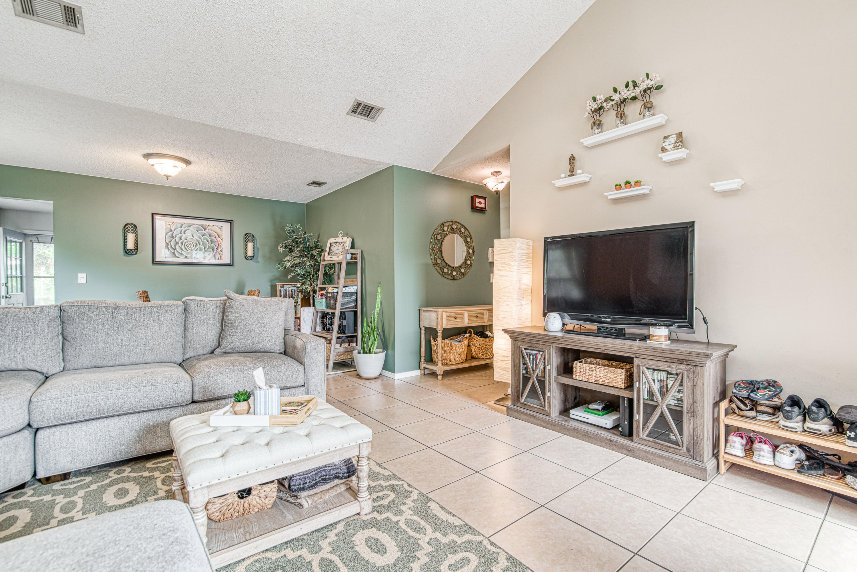 WOODLAND PARK ESTATES - Residential