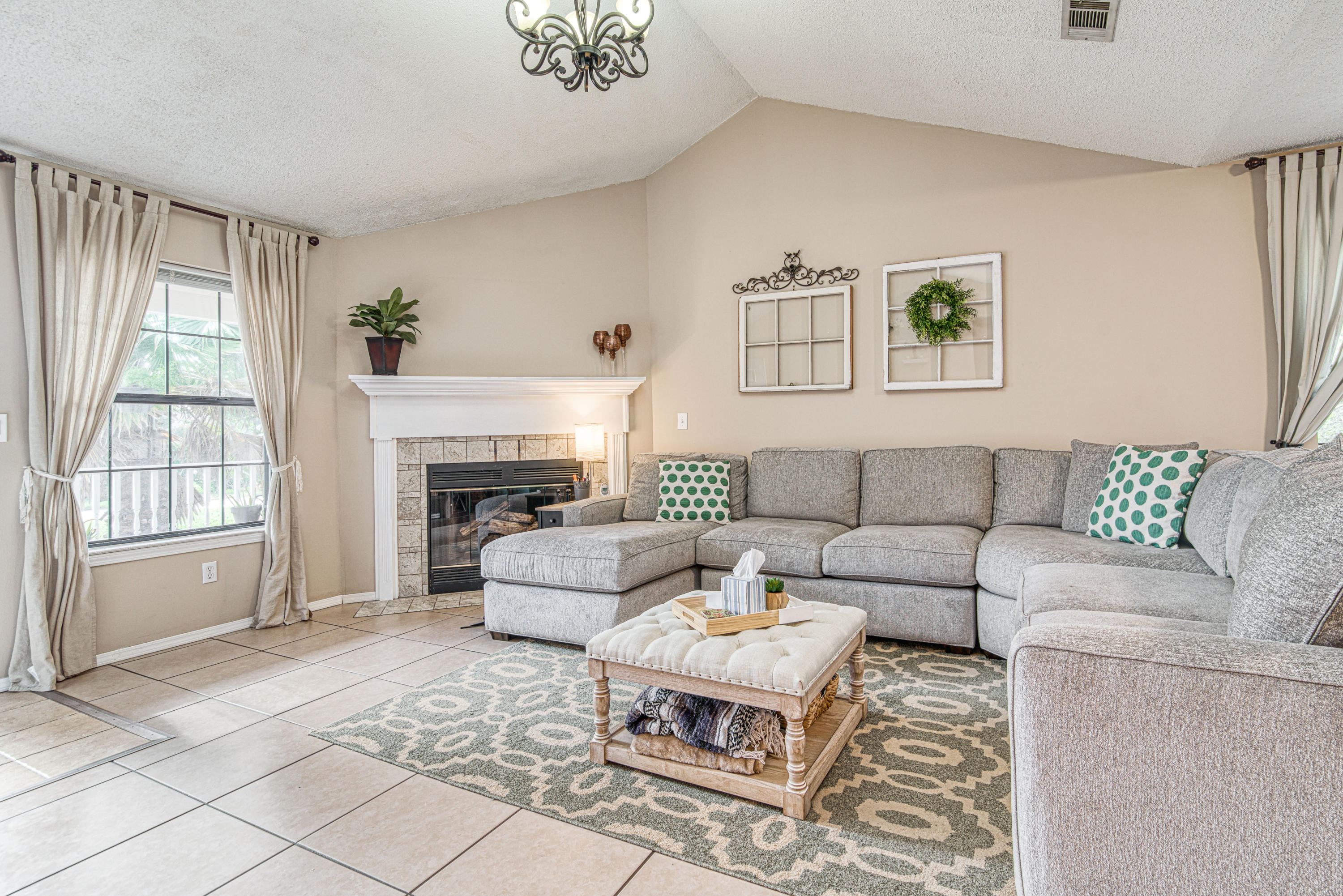 WOODLAND PARK ESTATES - Residential