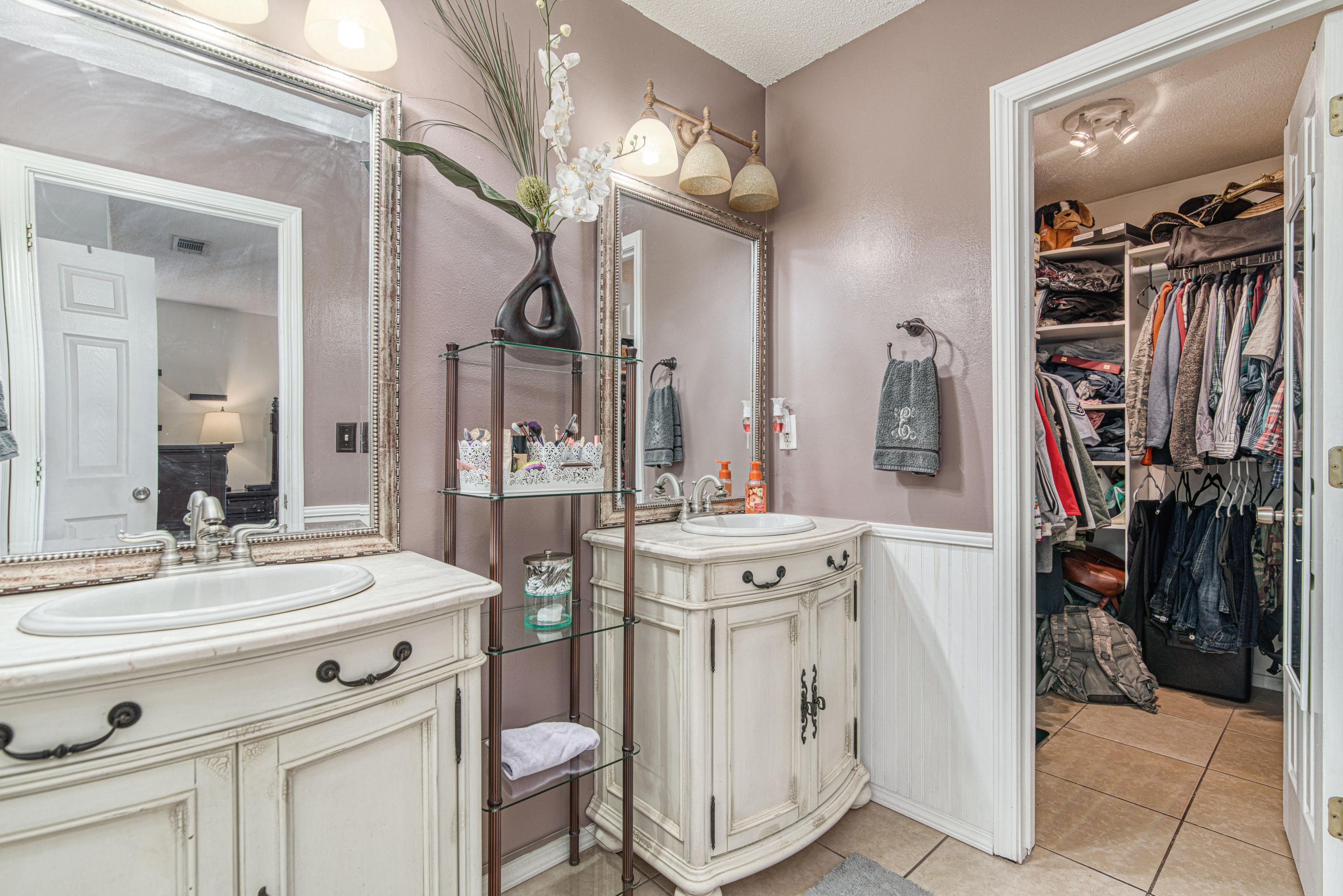 WOODLAND PARK ESTATES - Residential