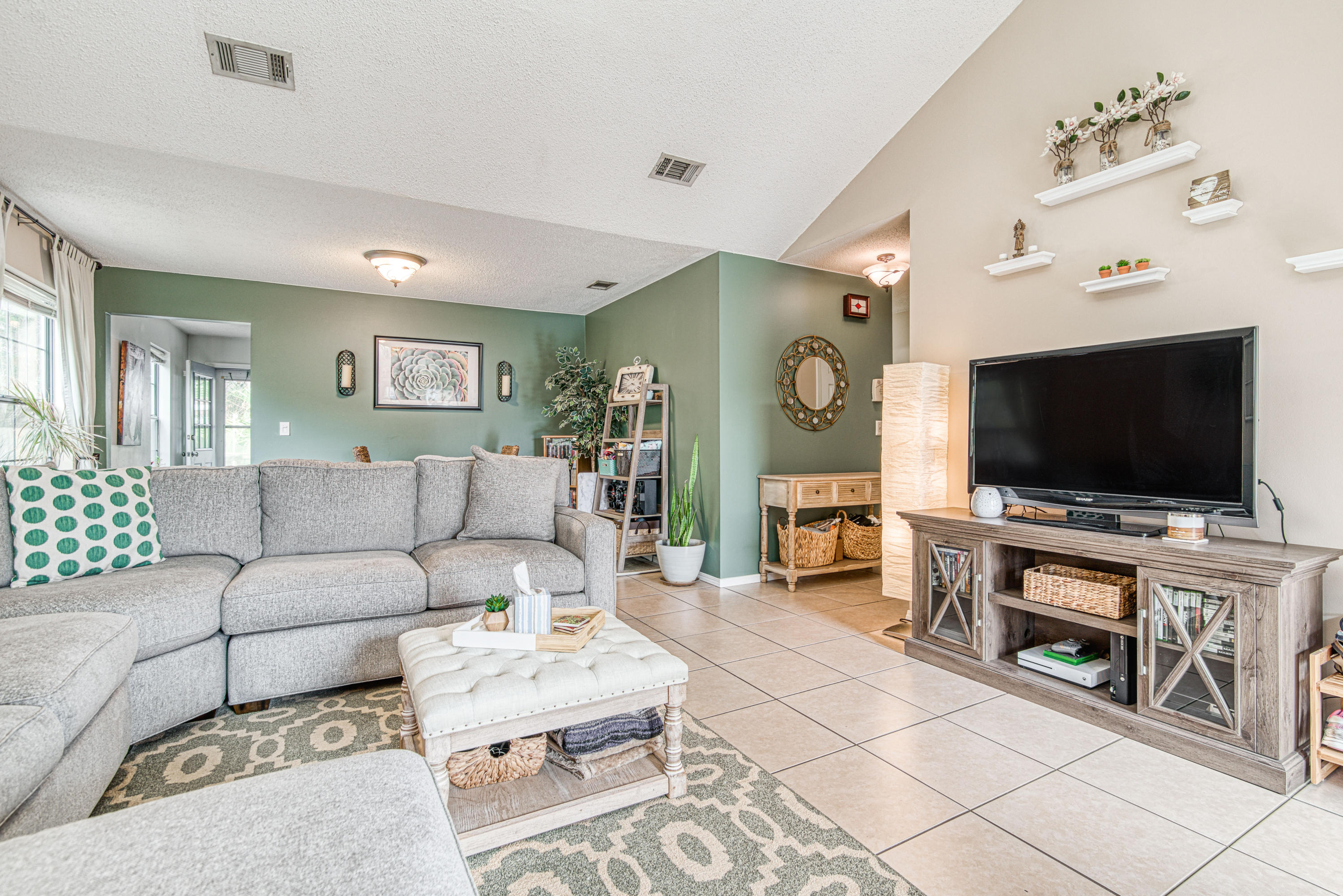 WOODLAND PARK ESTATES - Residential