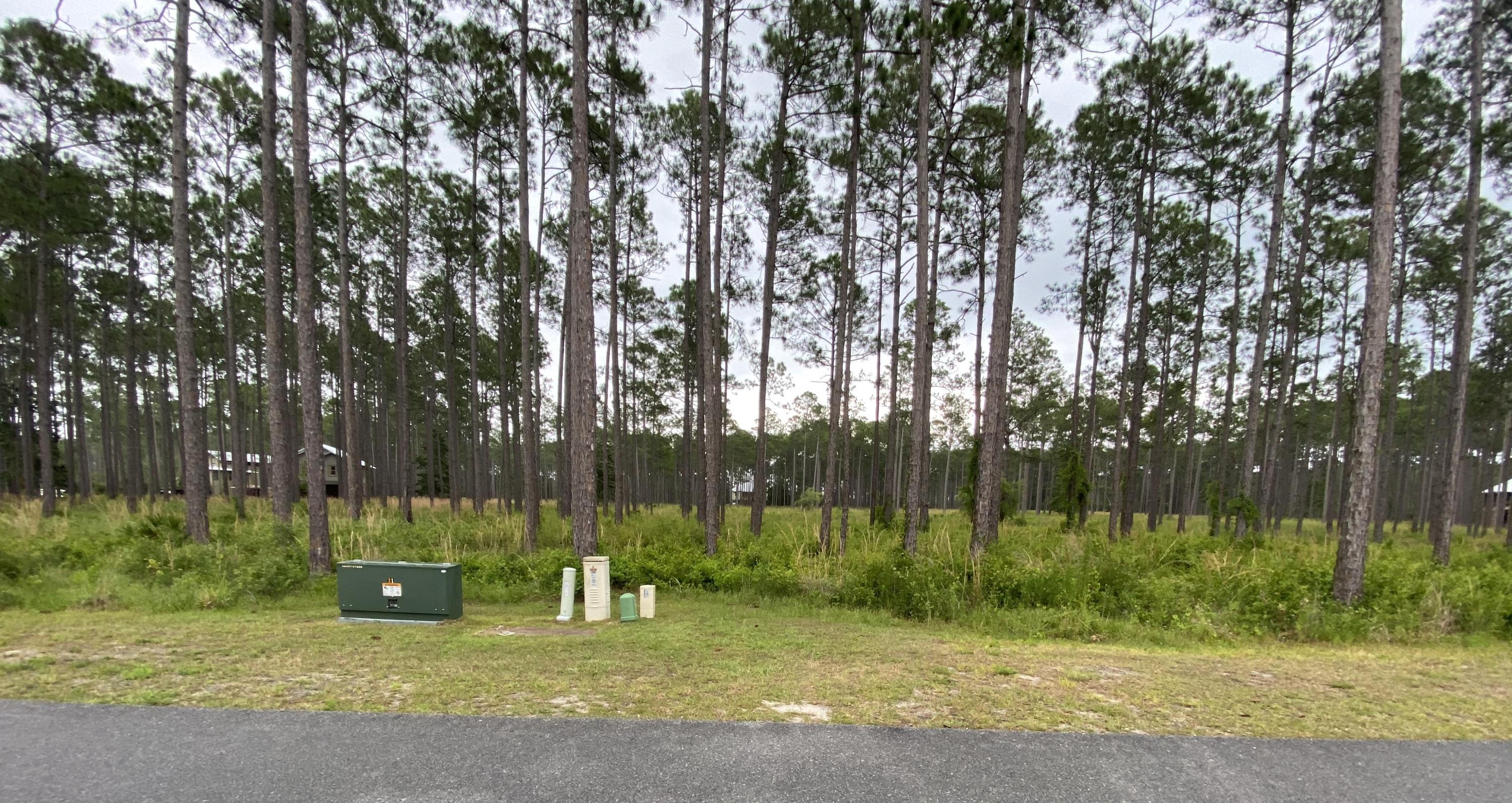 RIVERCAMPS ON CROOKED CREEK - Land