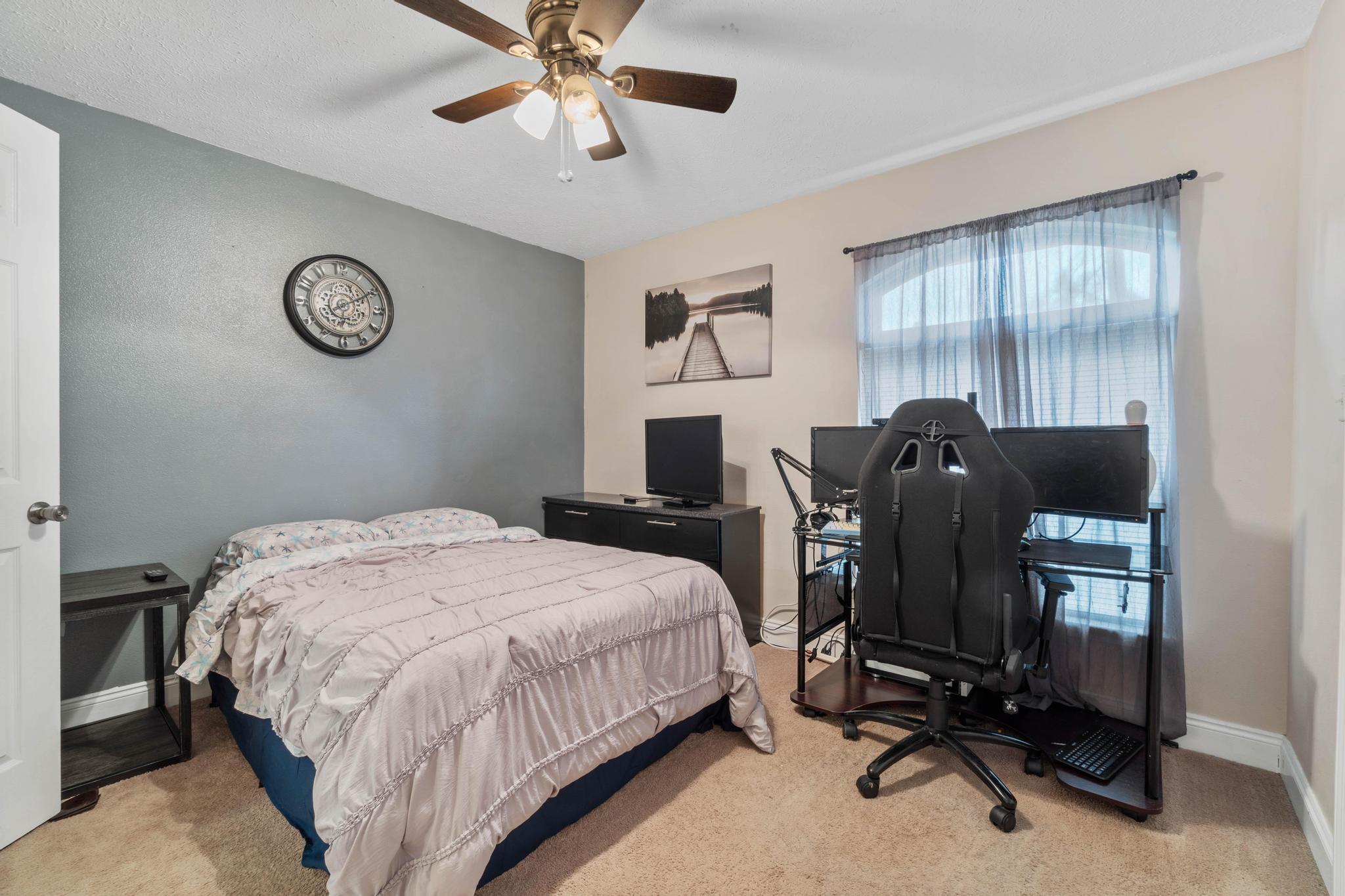 HOLLEY BY THE SEA - Residential