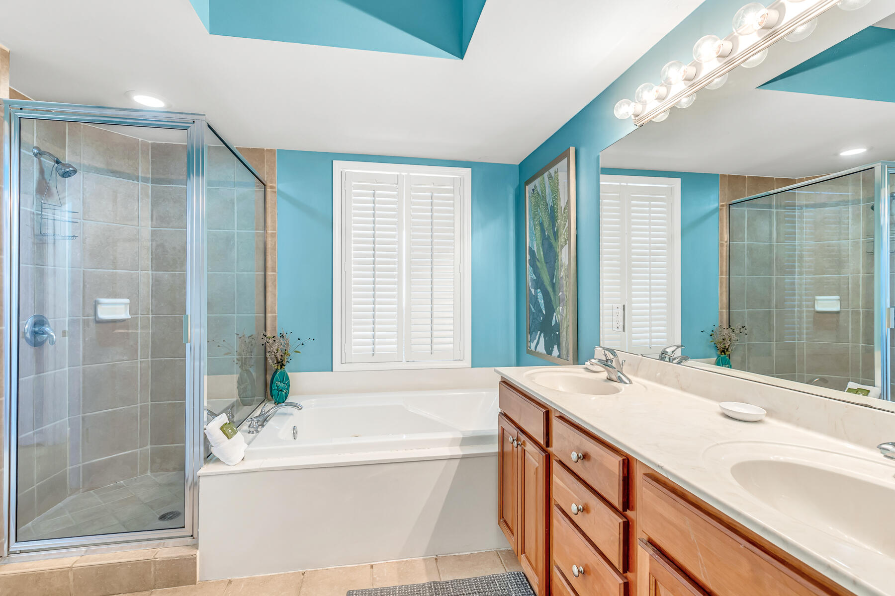 Silver Beach Towers - Residential