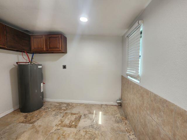 VALPARAISO PLAT 02 - Residential Lease