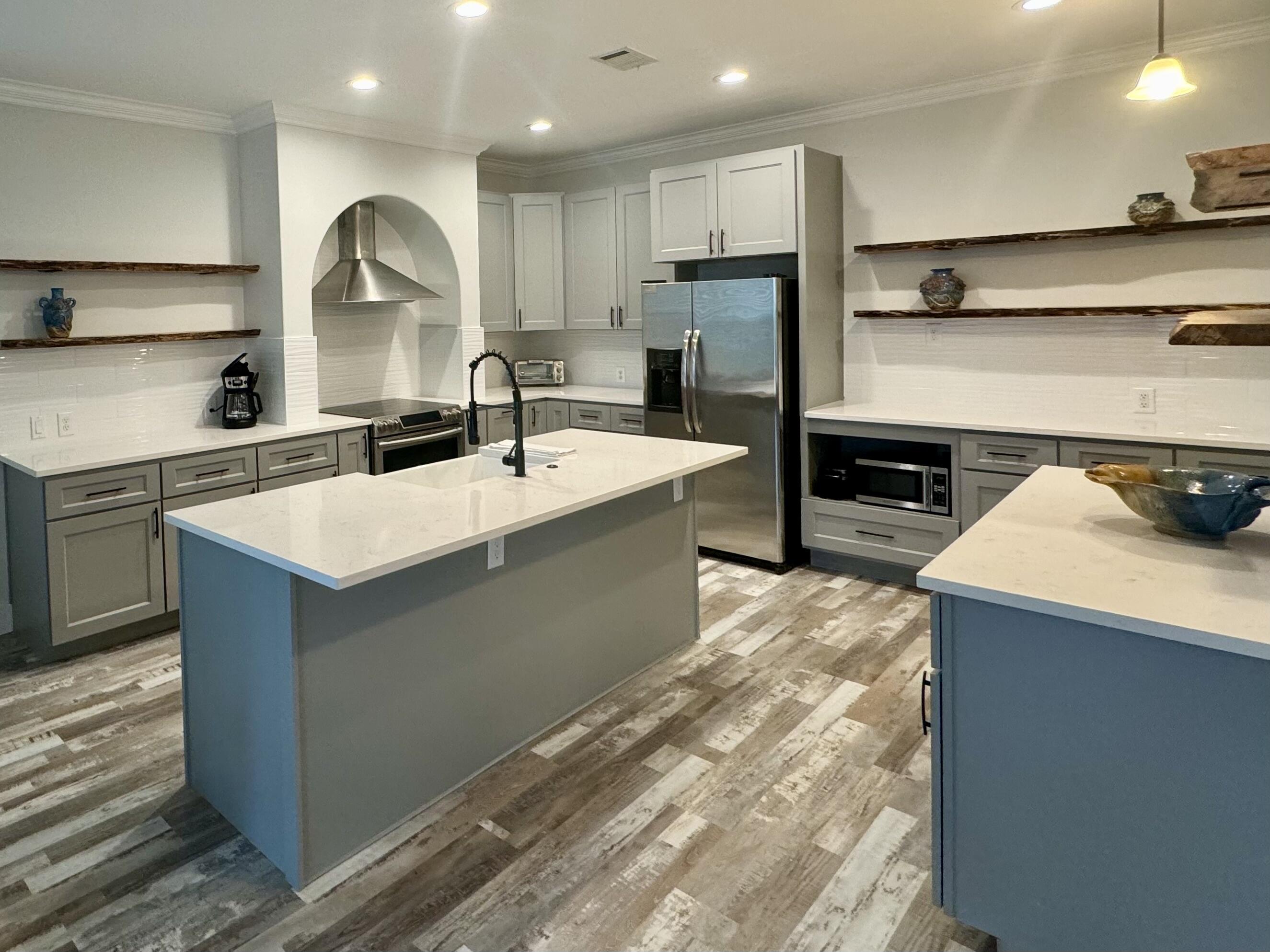 TURTLE COVE - Residential