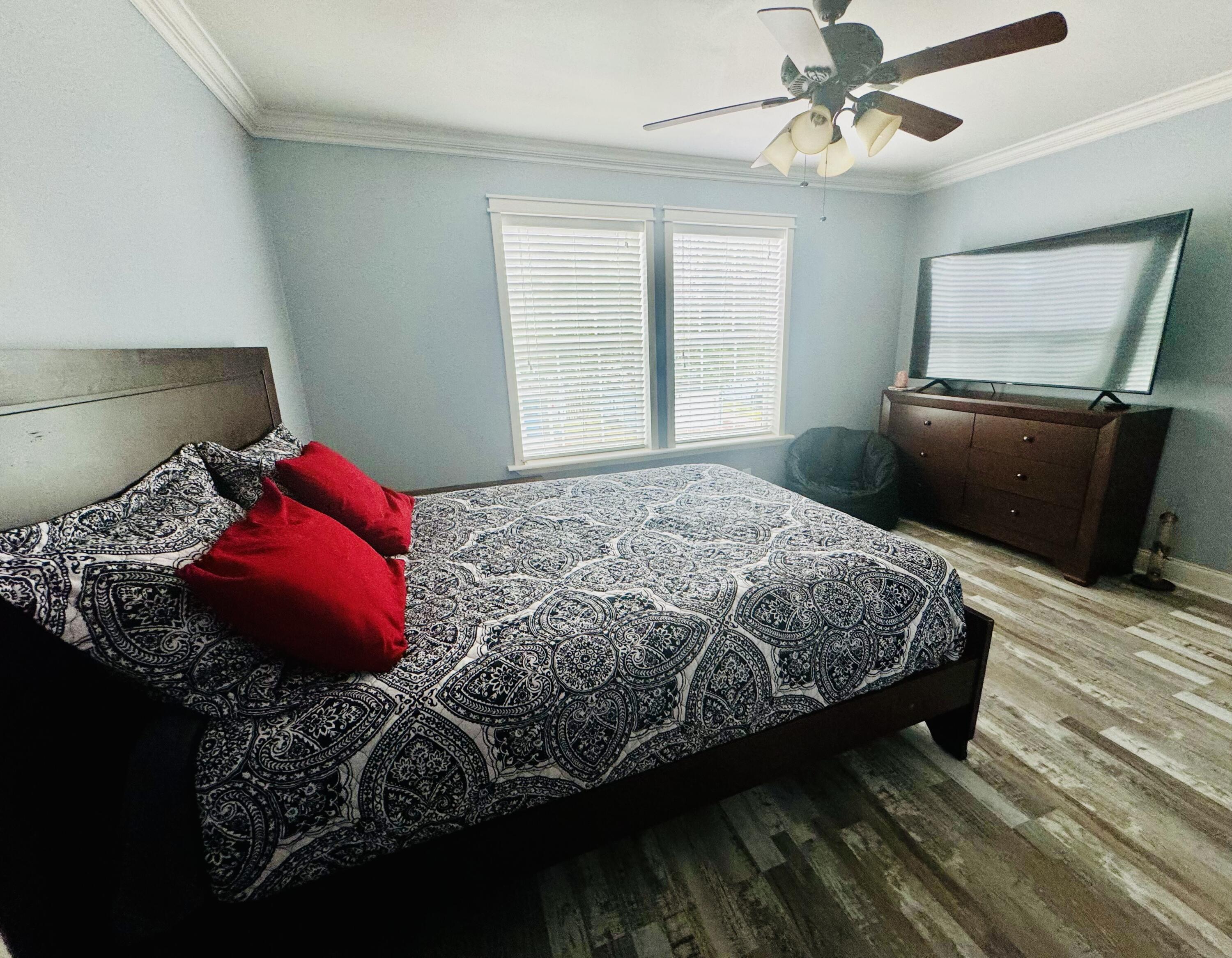 TURTLE COVE - Residential