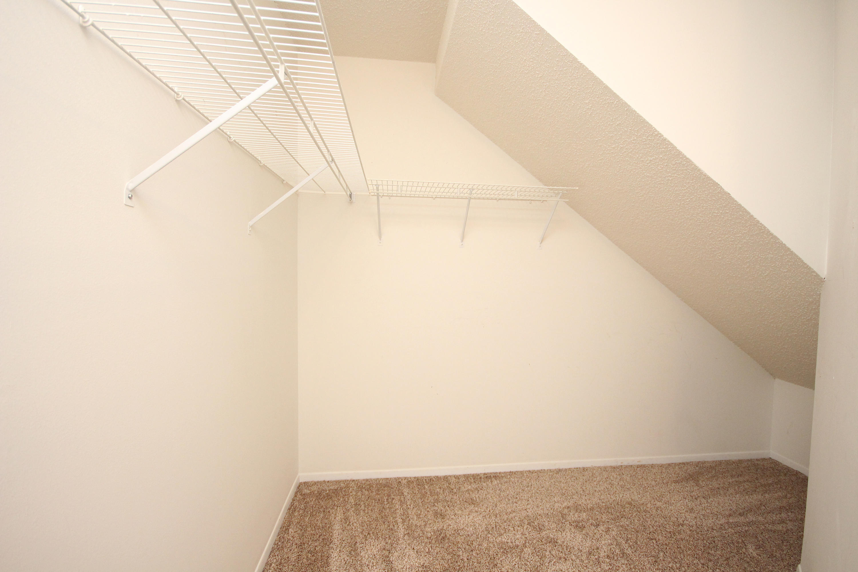 PARKWOOD LANE BLUEWATER BAY - Residential