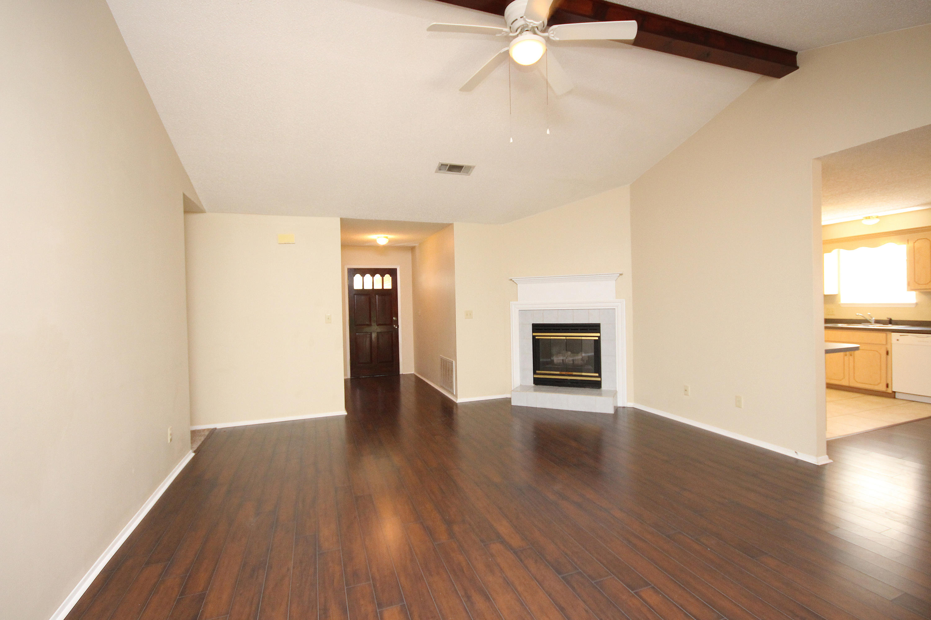 PARKWOOD LANE BLUEWATER BAY - Residential