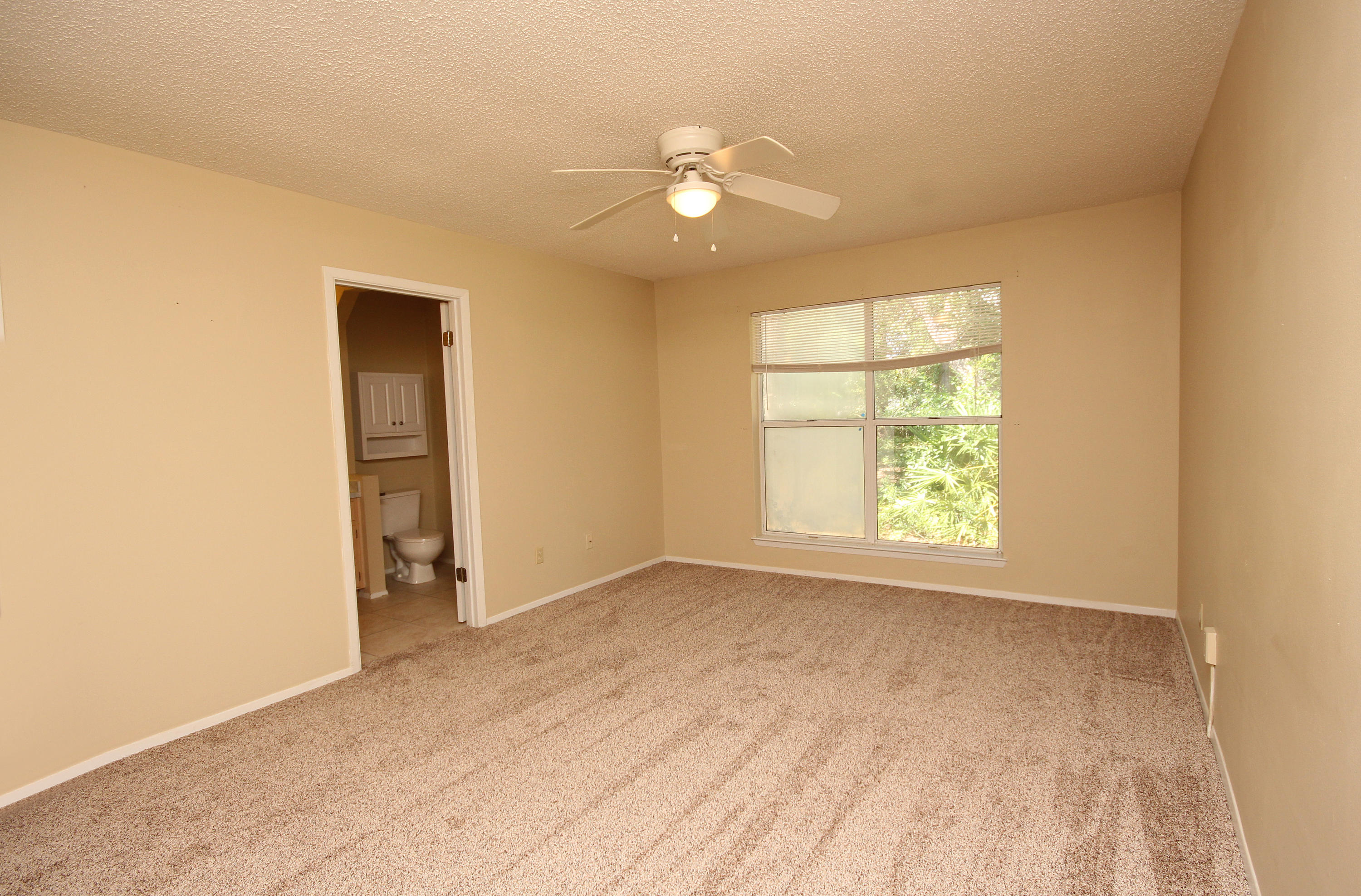 PARKWOOD LANE BLUEWATER BAY - Residential