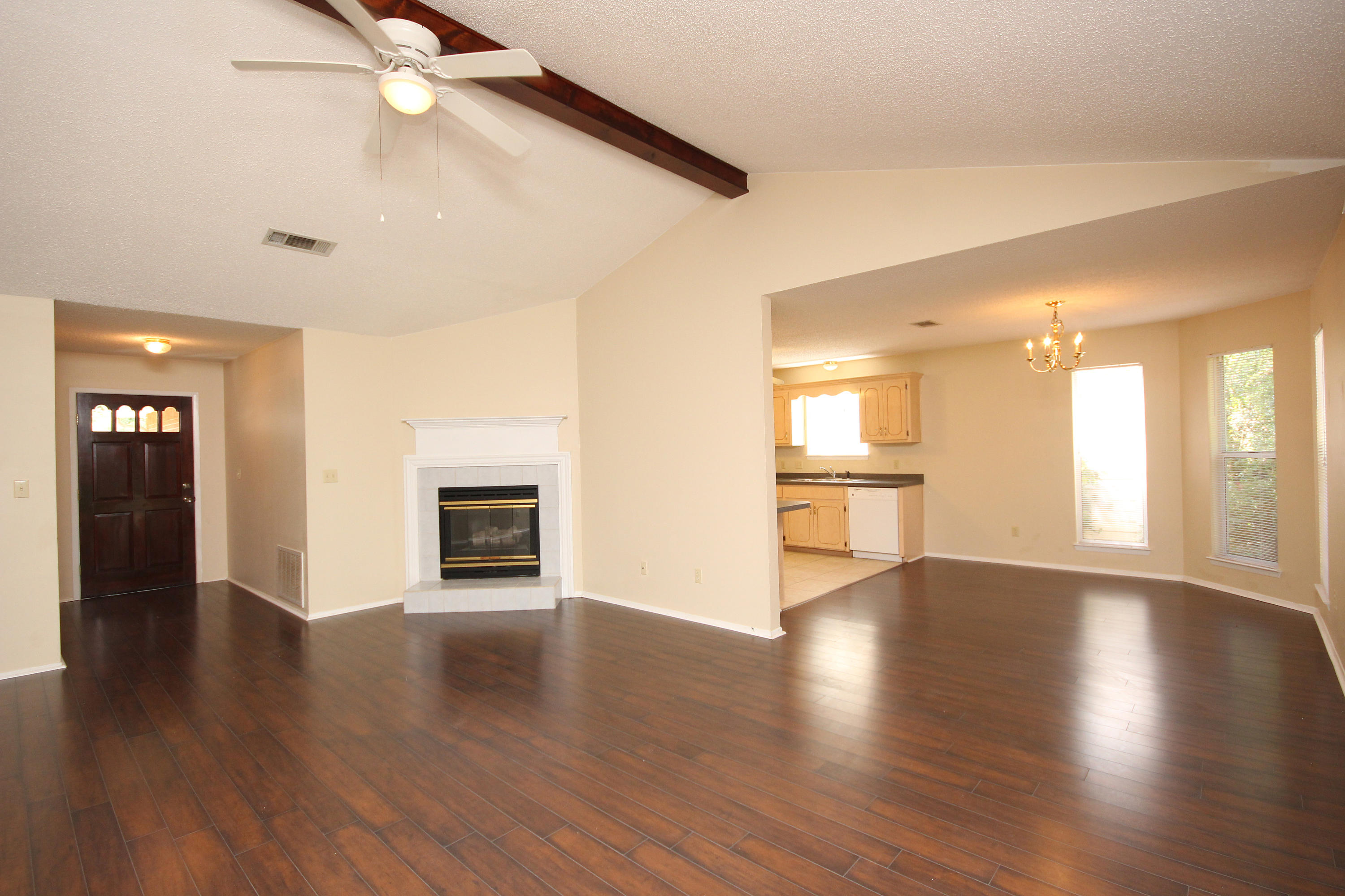 PARKWOOD LANE BLUEWATER BAY - Residential