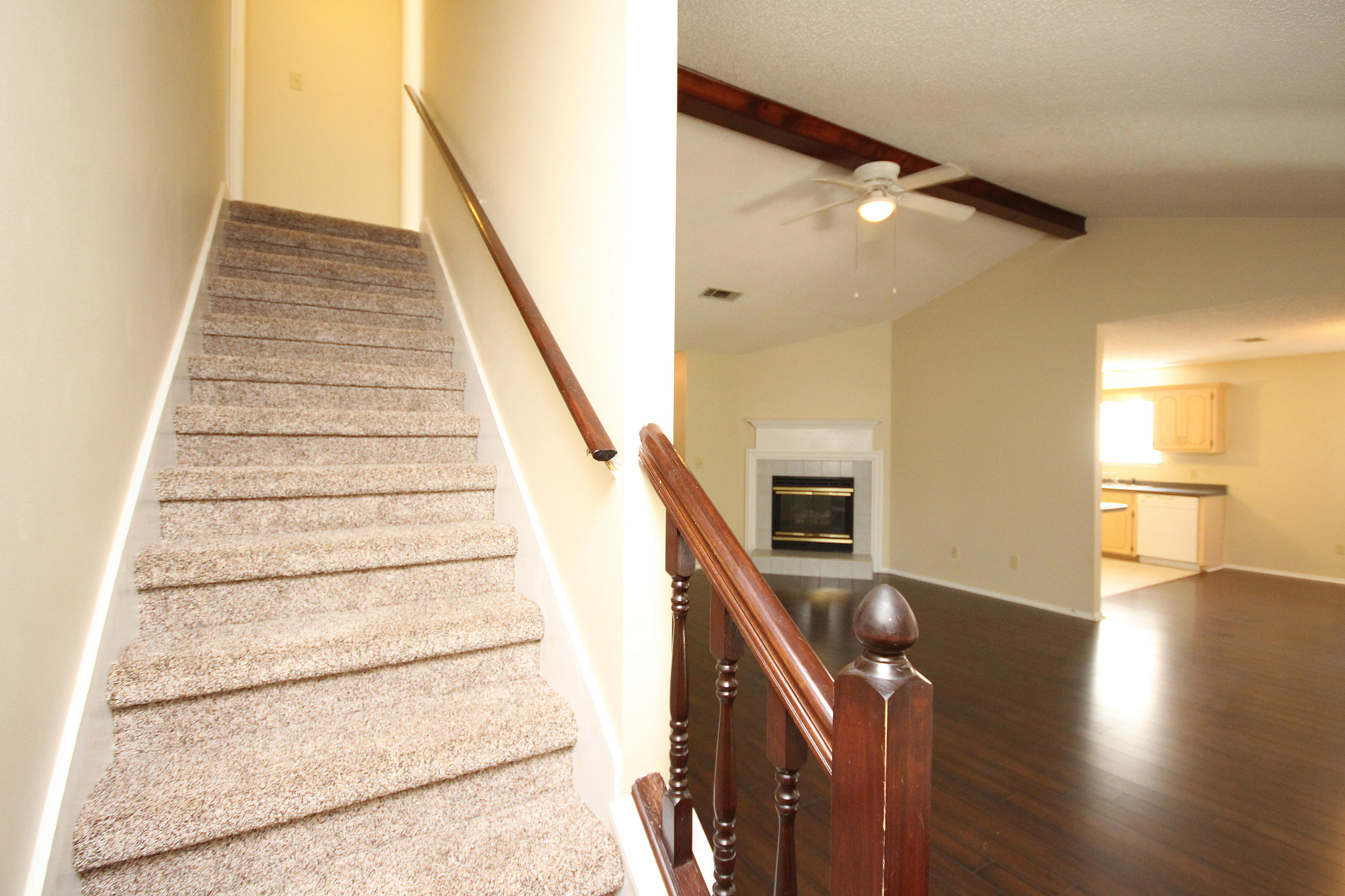 PARKWOOD LANE BLUEWATER BAY - Residential