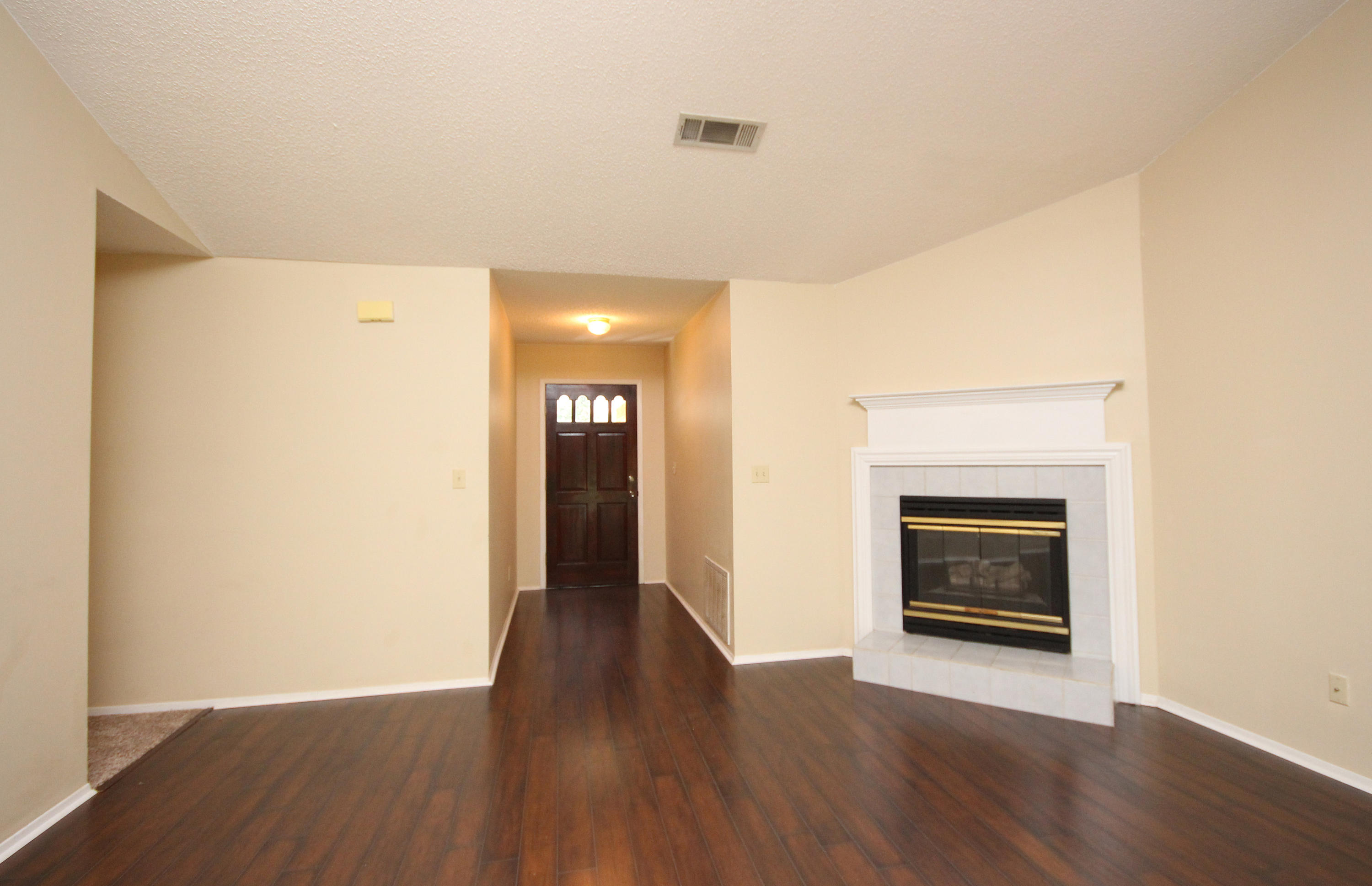 PARKWOOD LANE BLUEWATER BAY - Residential