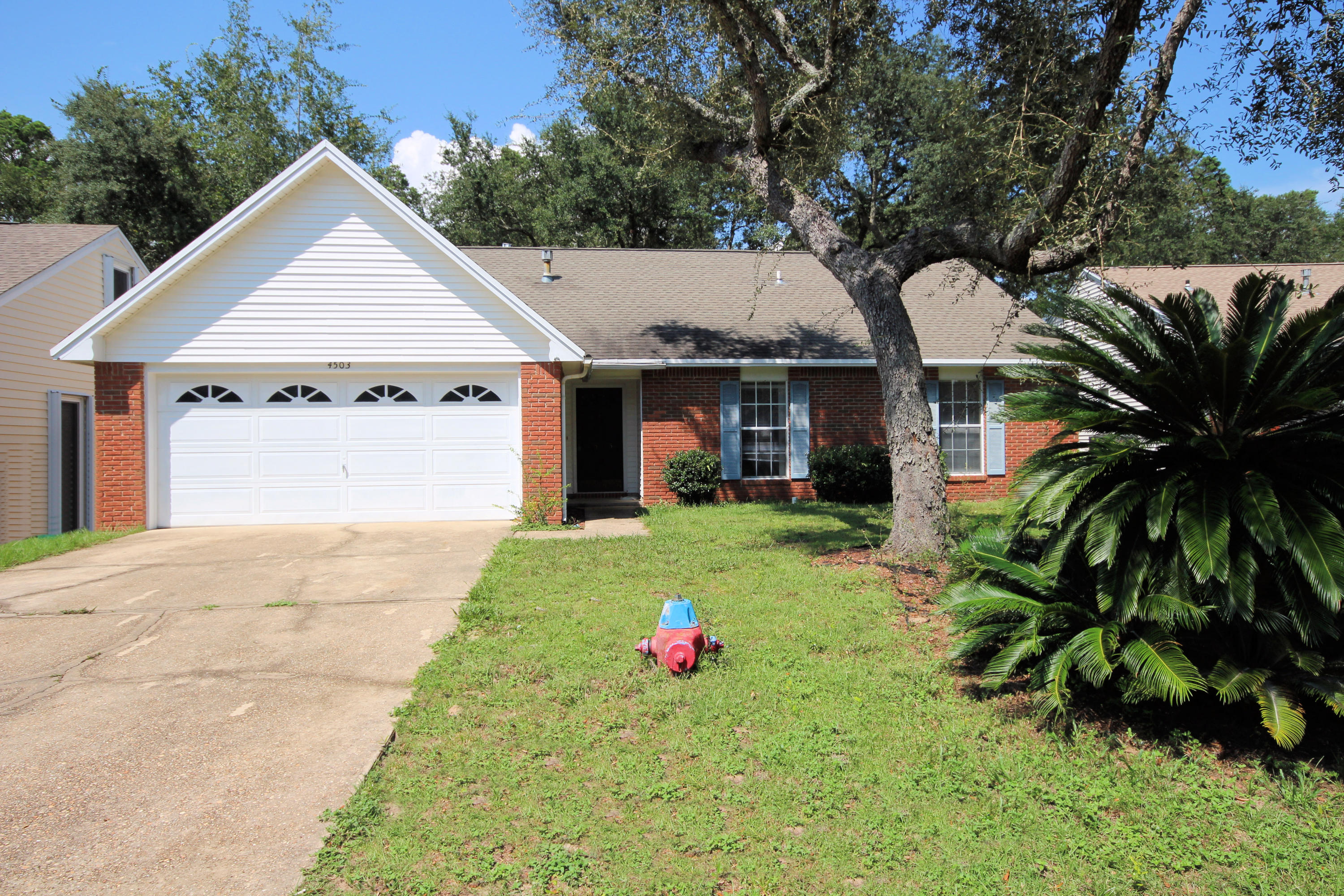 PARKWOOD LANE BLUEWATER BAY - Residential