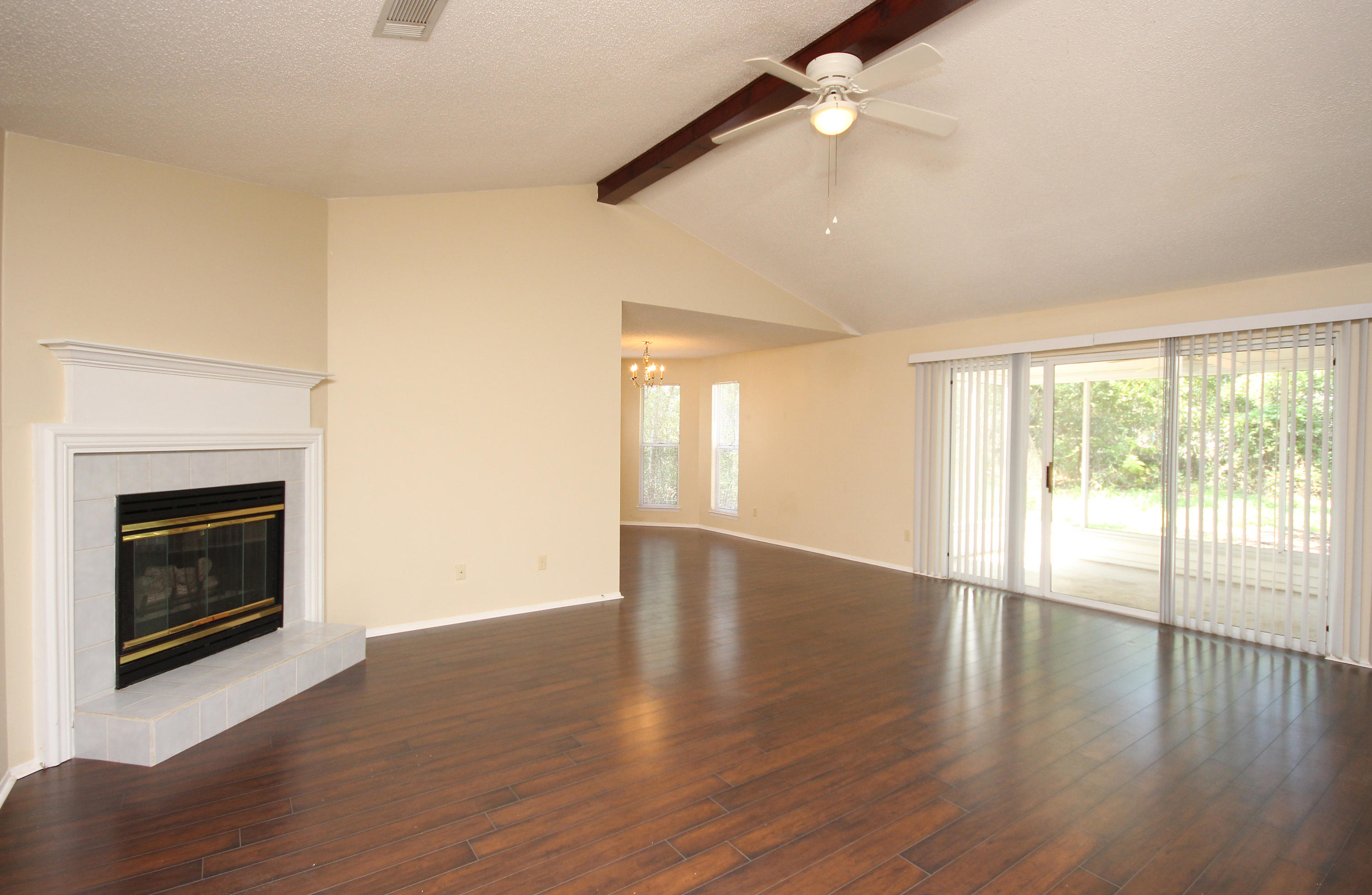 PARKWOOD LANE BLUEWATER BAY - Residential