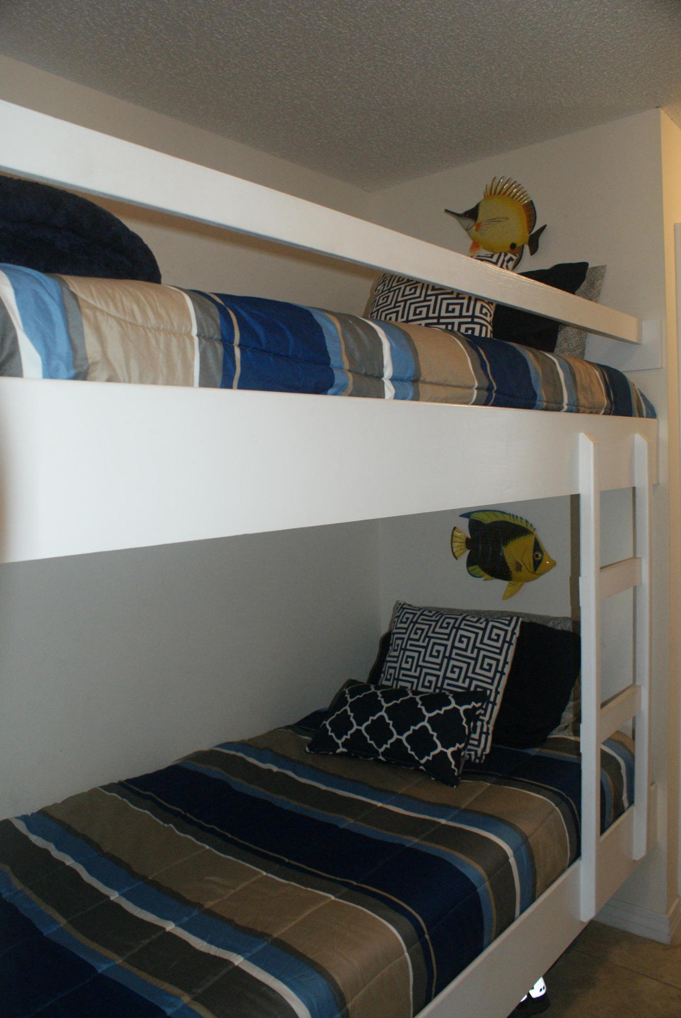 Gulf Island Condominium - Residential