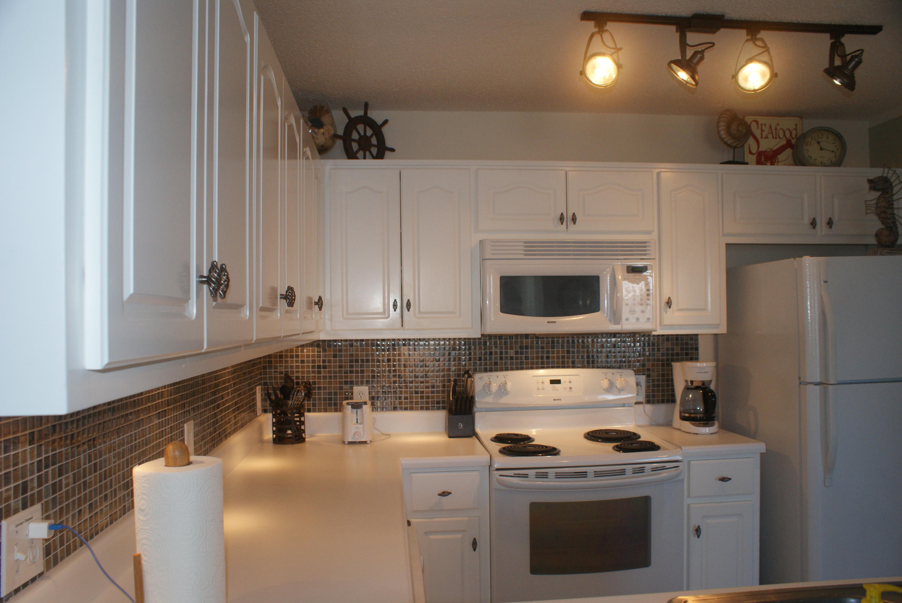 Gulf Island Condominium - Residential