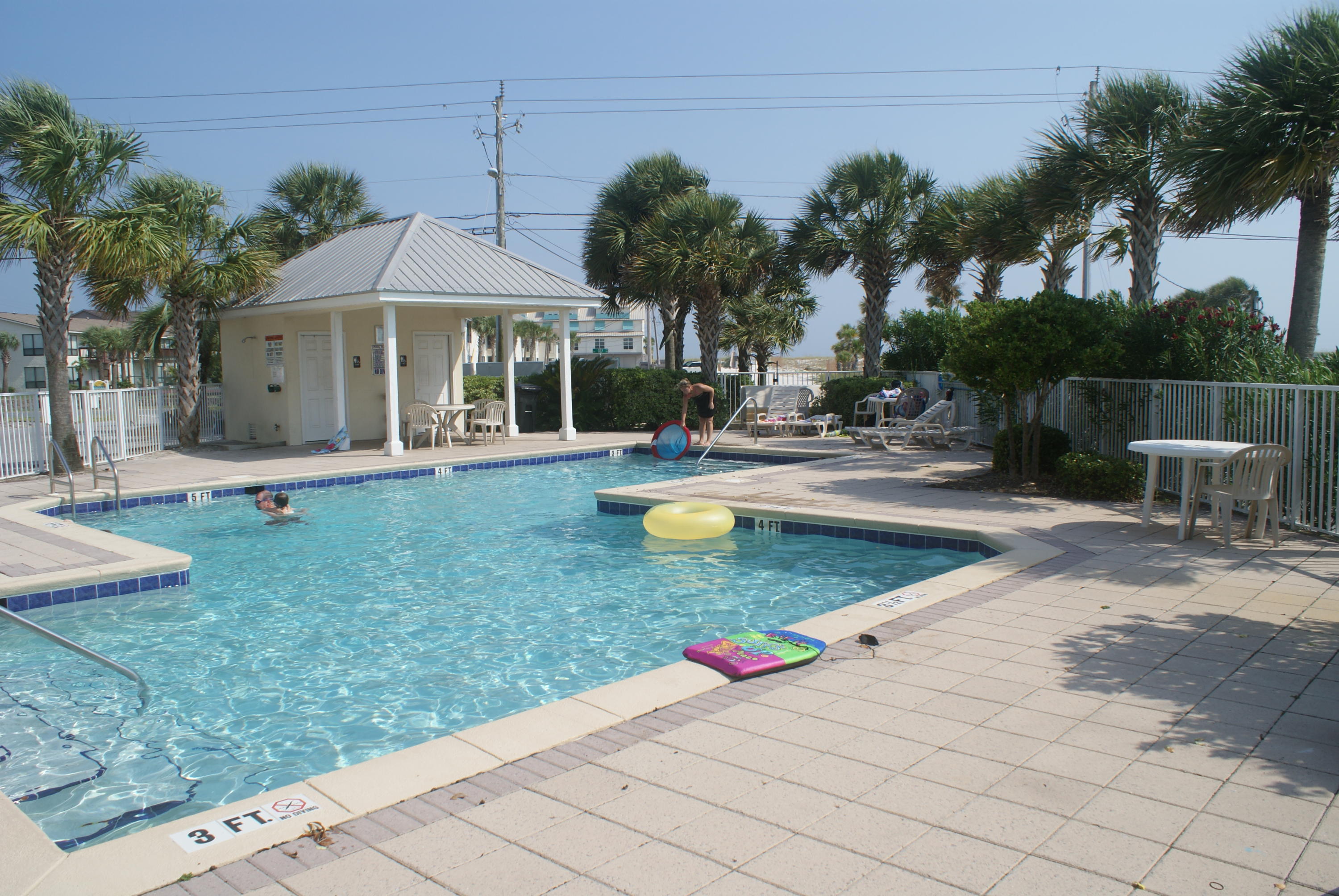 Gulf Island Condominium - Residential