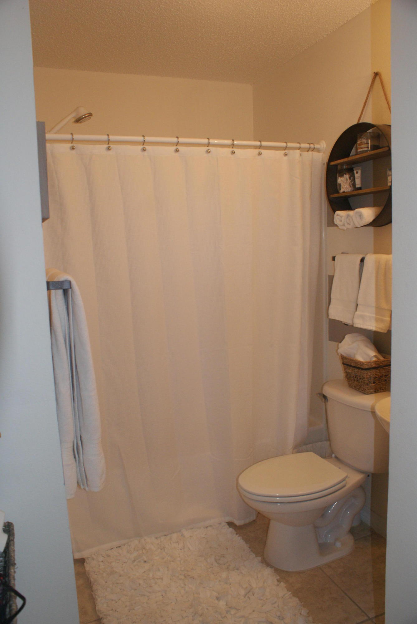 Gulf Island Condominium - Residential