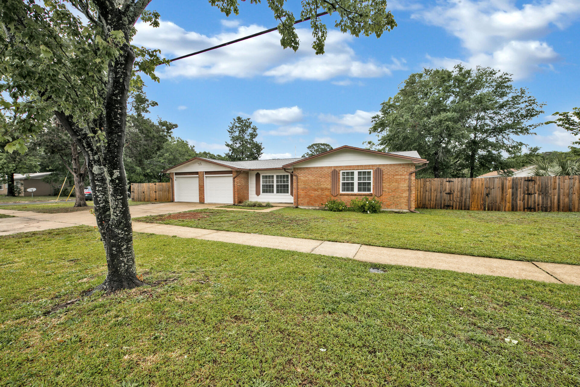 MIDPINES - Residential