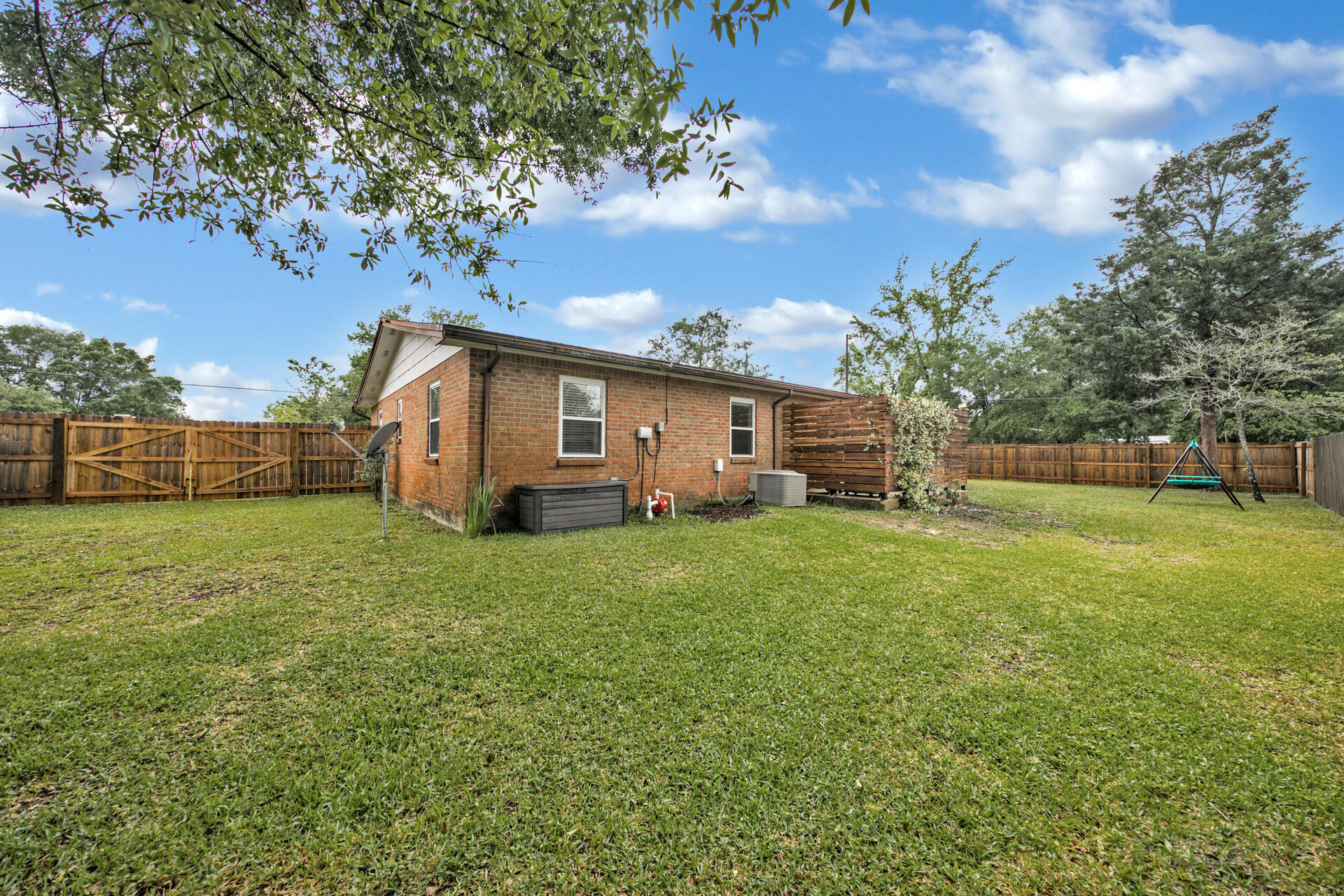 MIDPINES - Residential