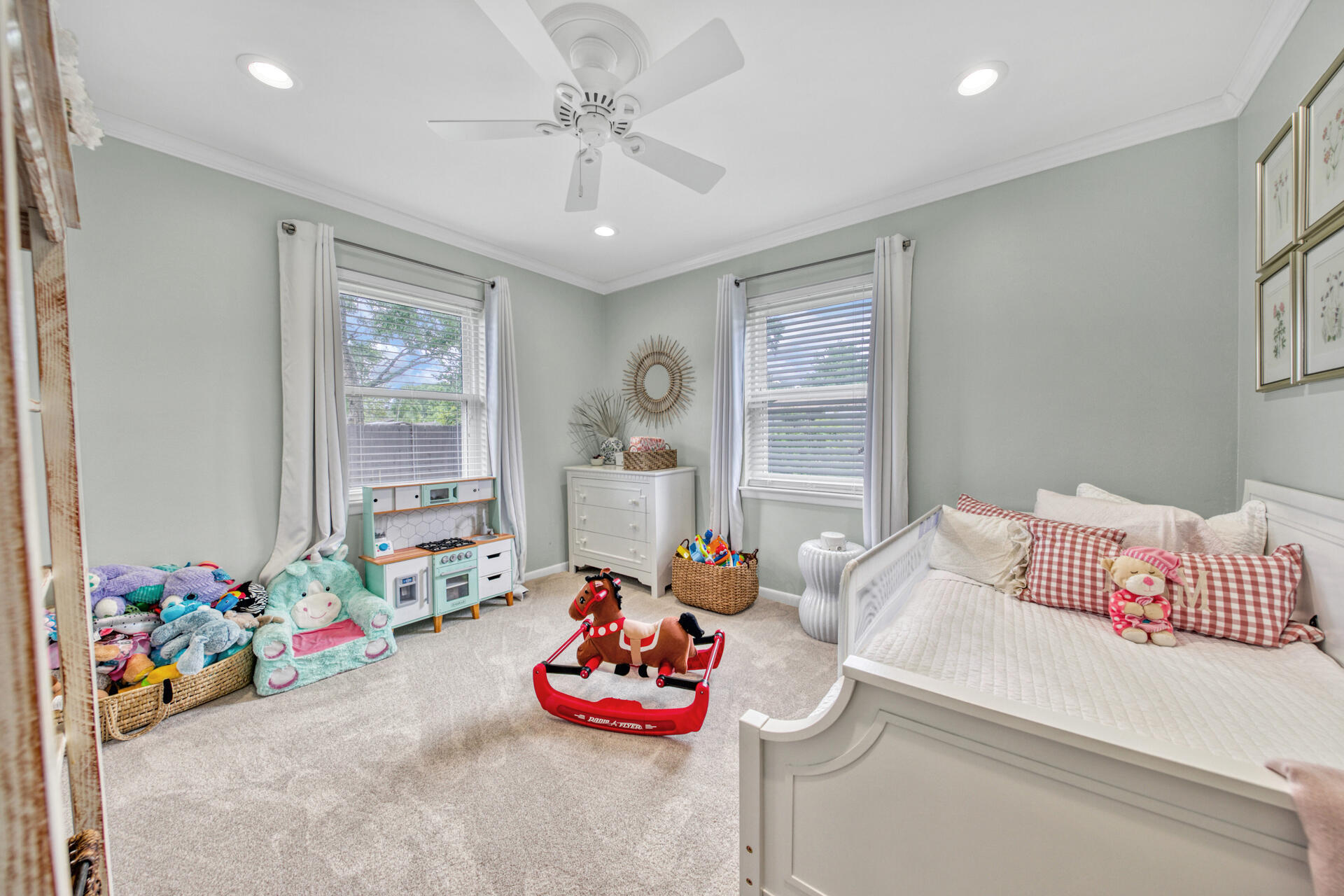 MIDPINES - Residential