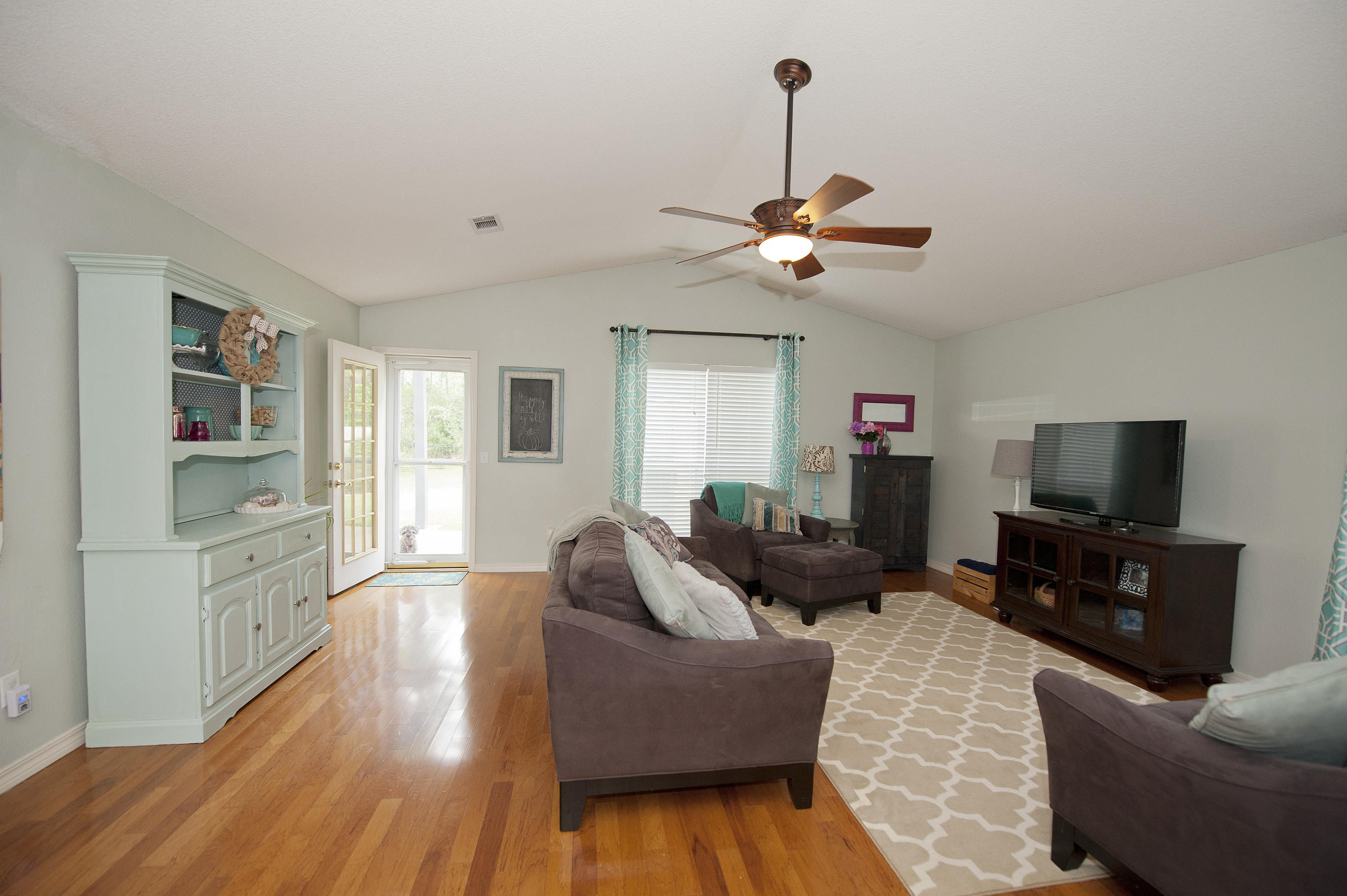 EMERALD VILLAGE S/D - Residential