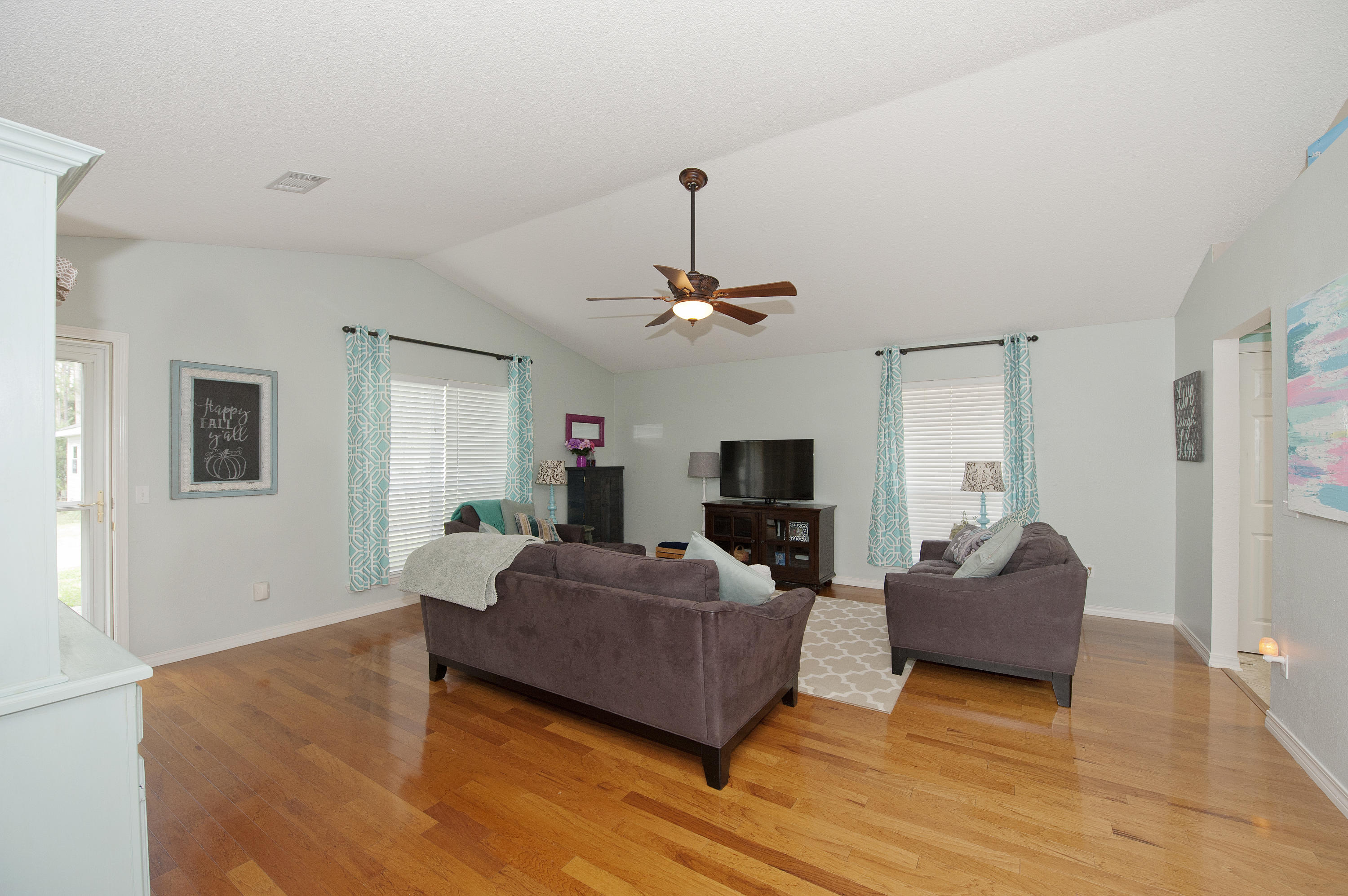 EMERALD VILLAGE S/D - Residential