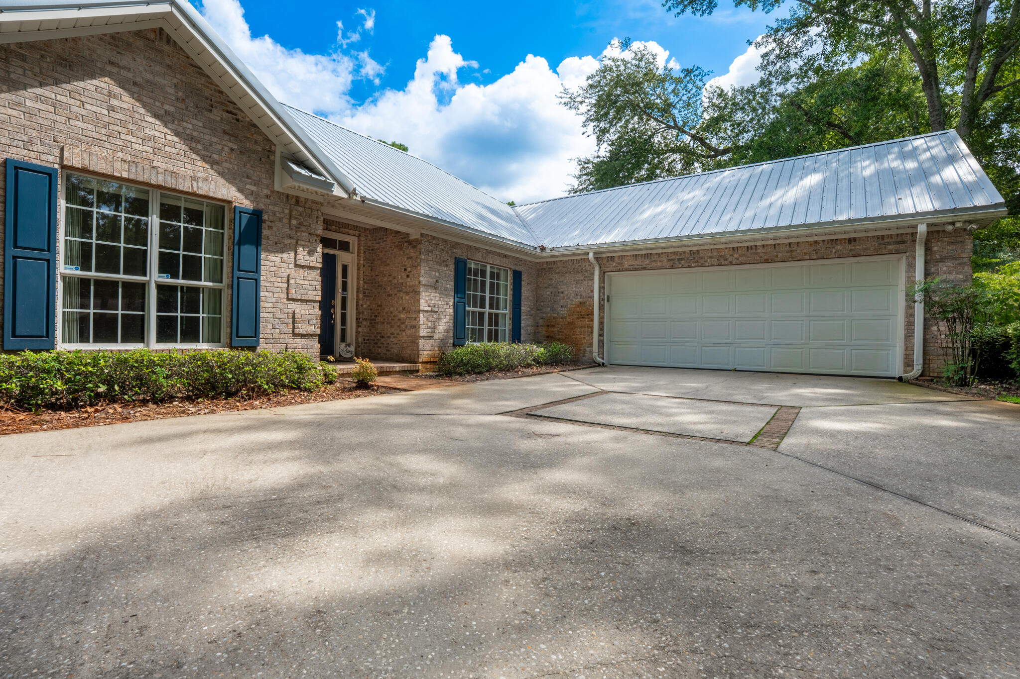 ST ANDREW VILLAGE W - Residential