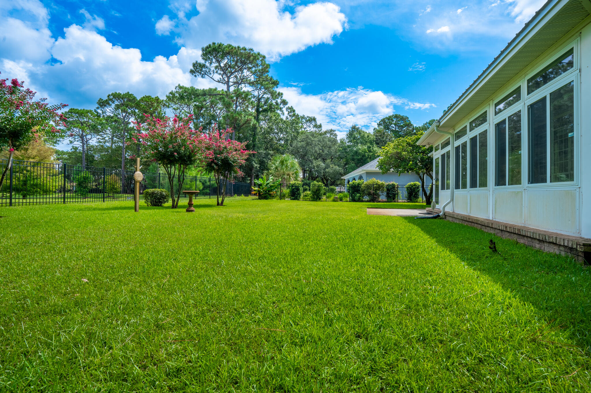 ST ANDREW VILLAGE W - Residential
