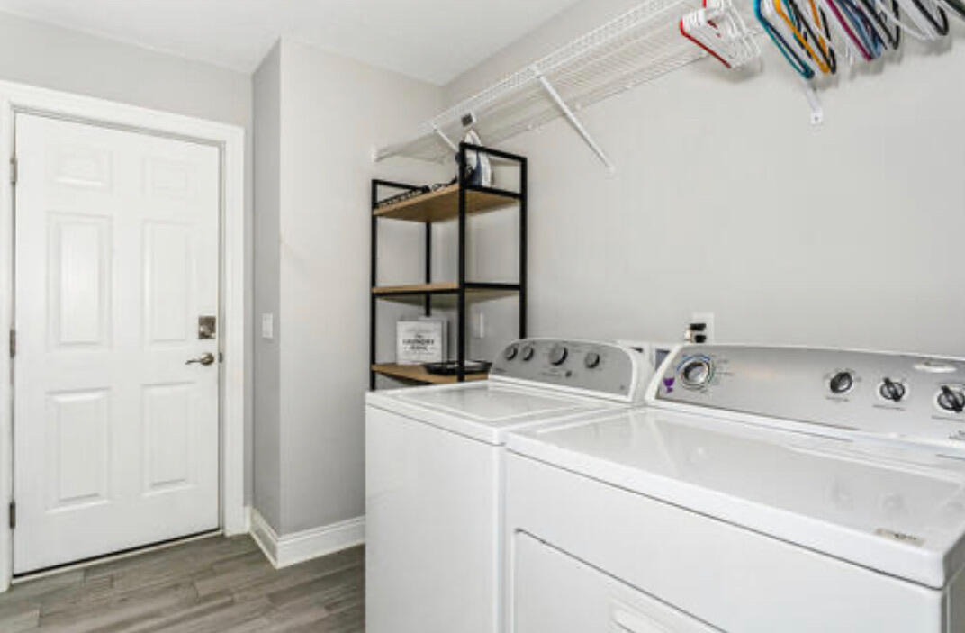 NAVARRE FIRST ADD - Residential