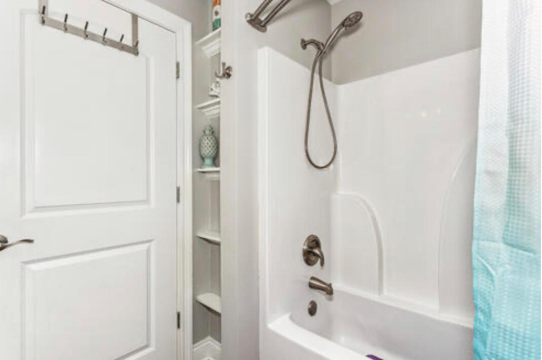 NAVARRE FIRST ADD - Residential