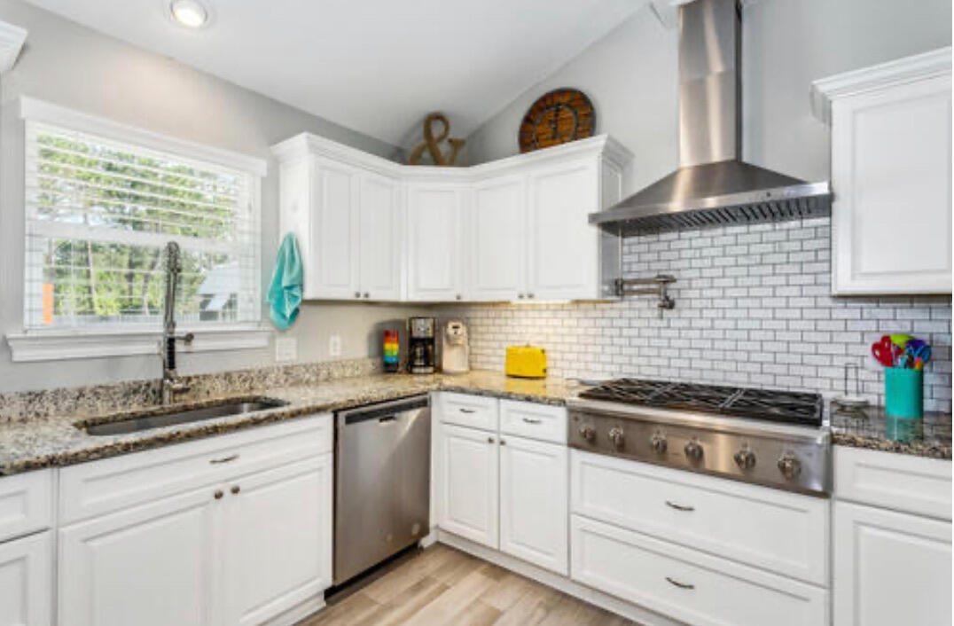 NAVARRE FIRST ADD - Residential