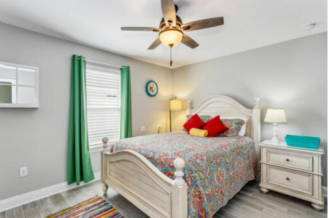 NAVARRE FIRST ADD - Residential