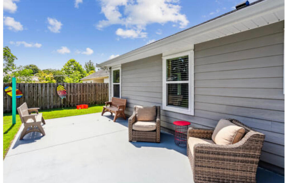 NAVARRE FIRST ADD - Residential