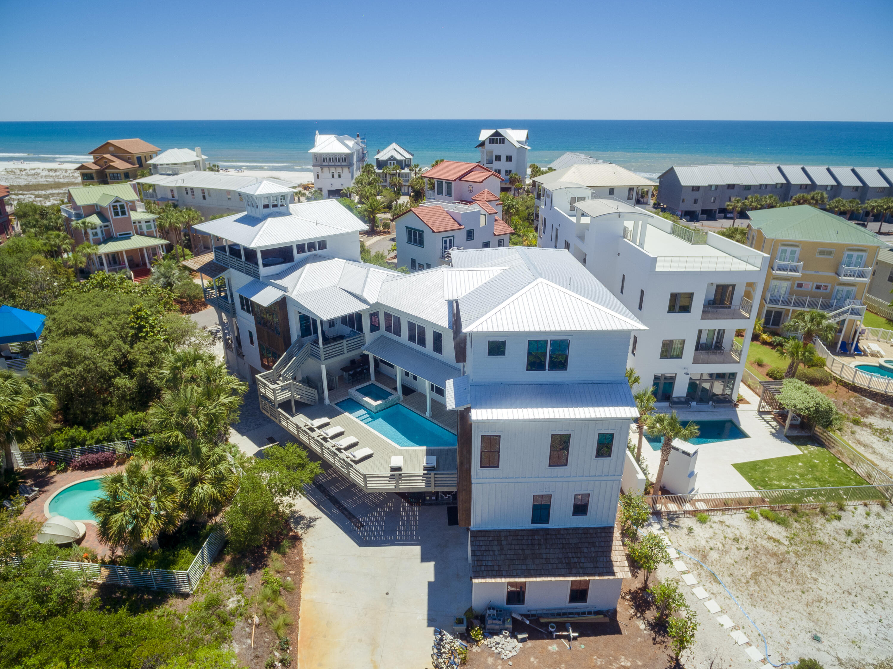 SECLUSION DUNES - Residential