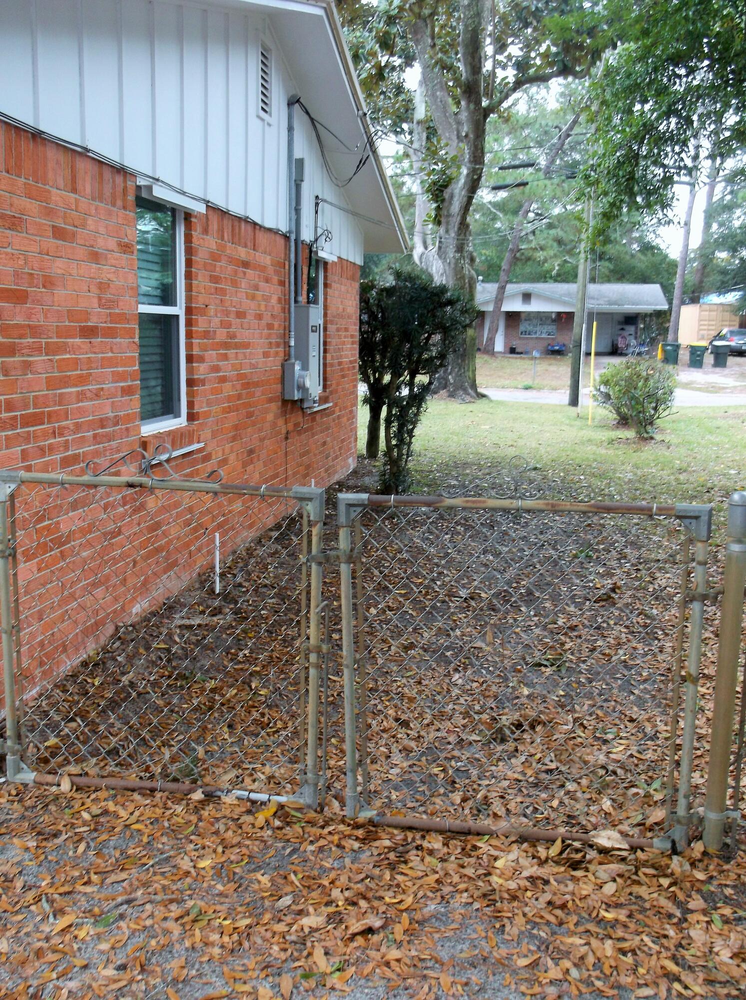 OAKLAND HEIGHTS - Residential