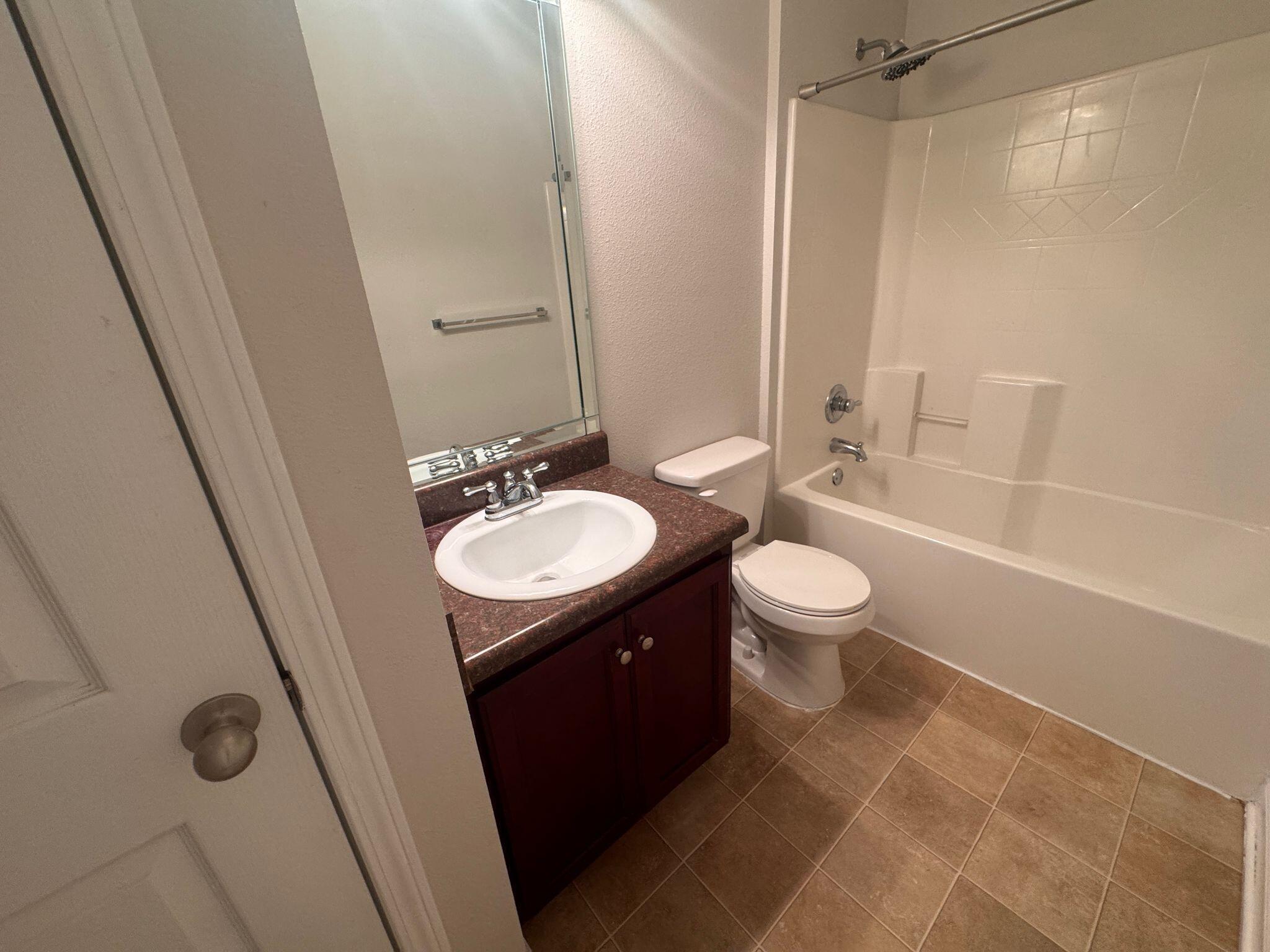 ROLLING RIDGE S/D - Residential Lease