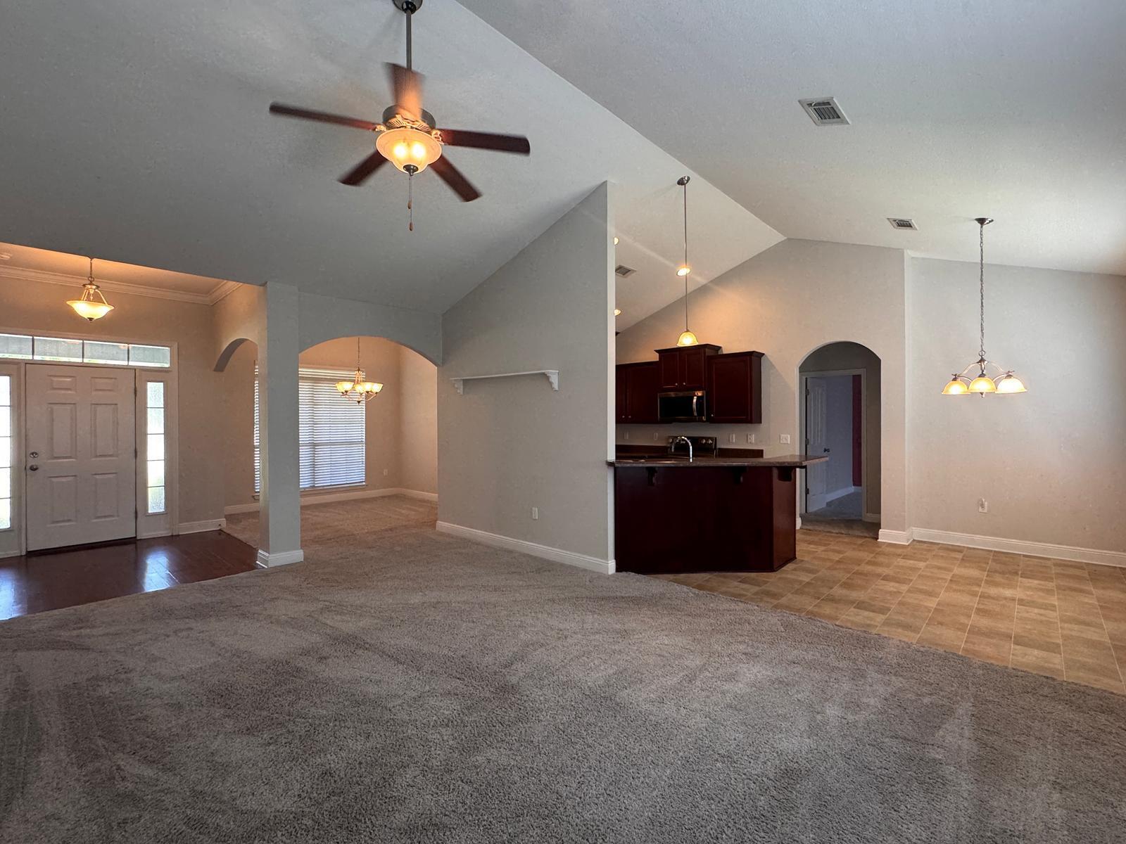 ROLLING RIDGE S/D - Residential Lease
