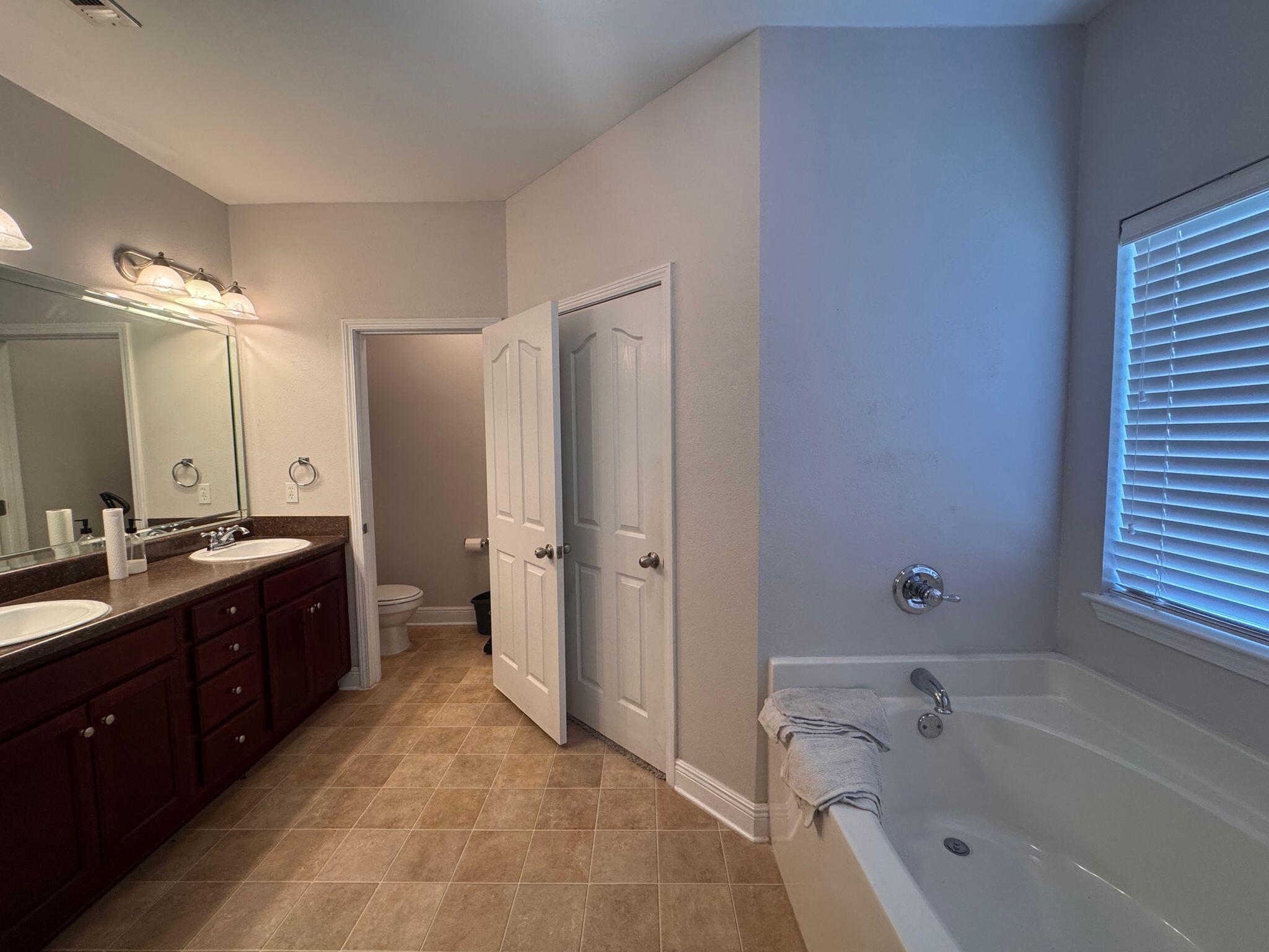 ROLLING RIDGE S/D - Residential Lease
