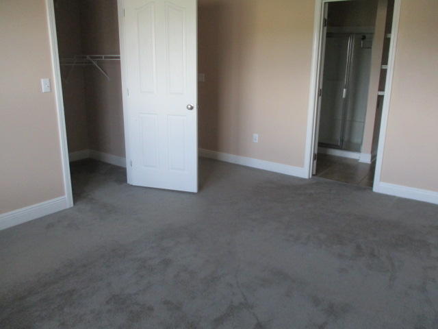 RESERVE POINTE - Residential Lease